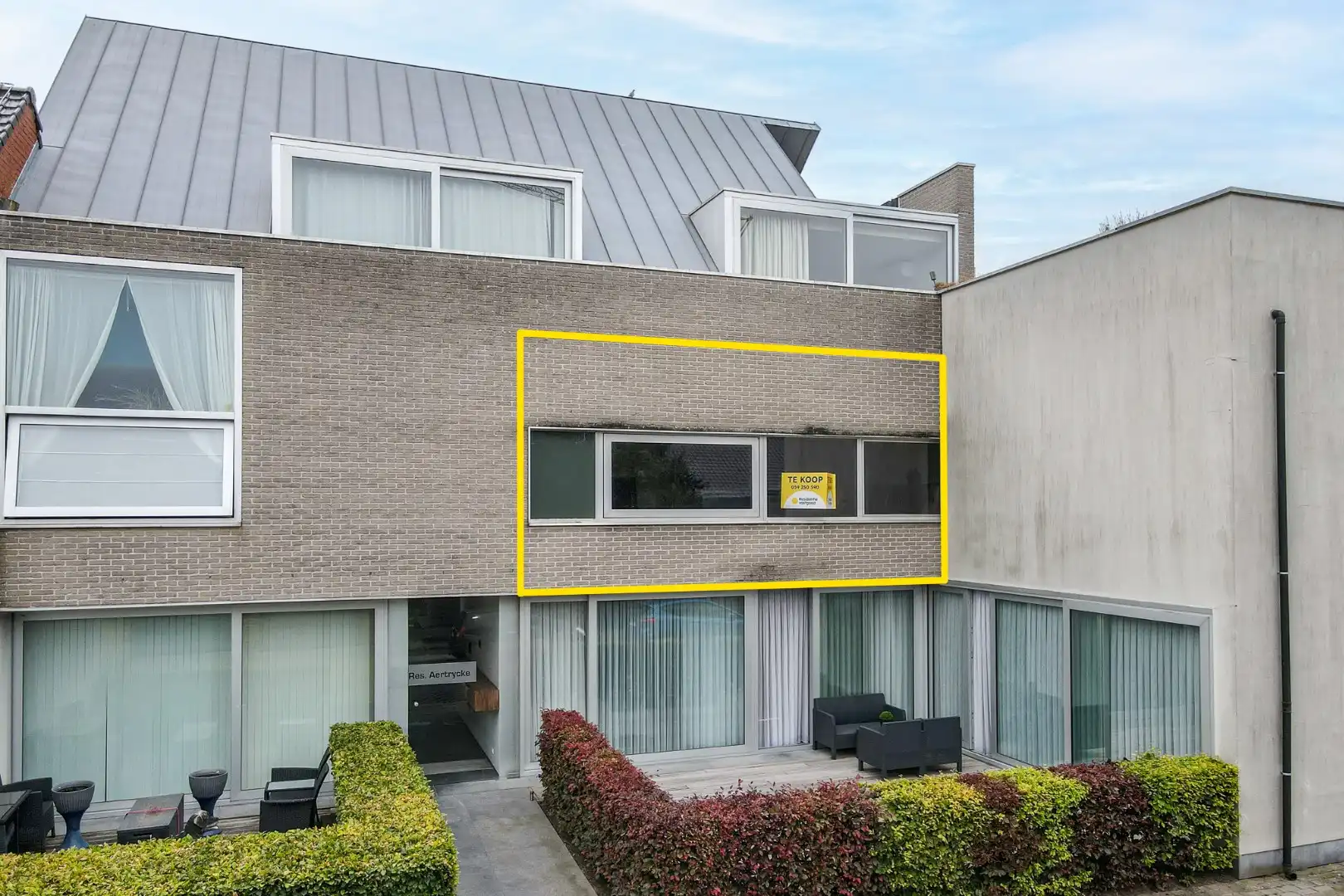 Instapklaar appartement in het centrum van Aartrijke foto {{pictureIndex}}