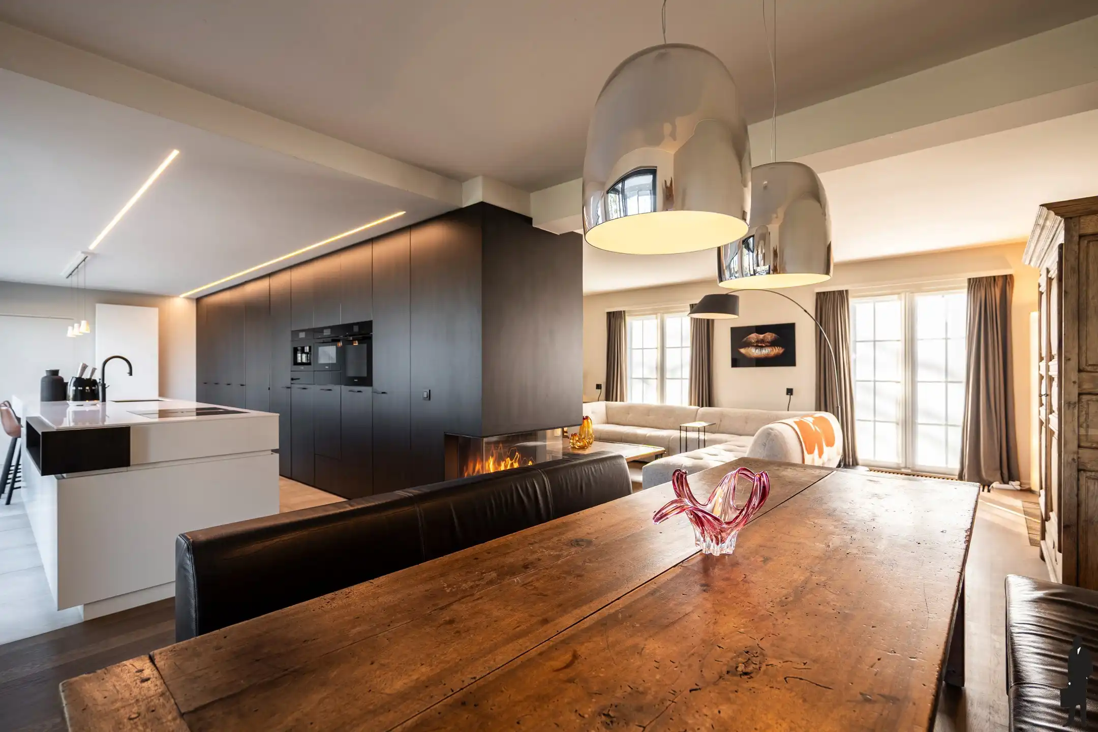 Charmante gerenoveerde villa op perceel van 1.389 m² foto 8