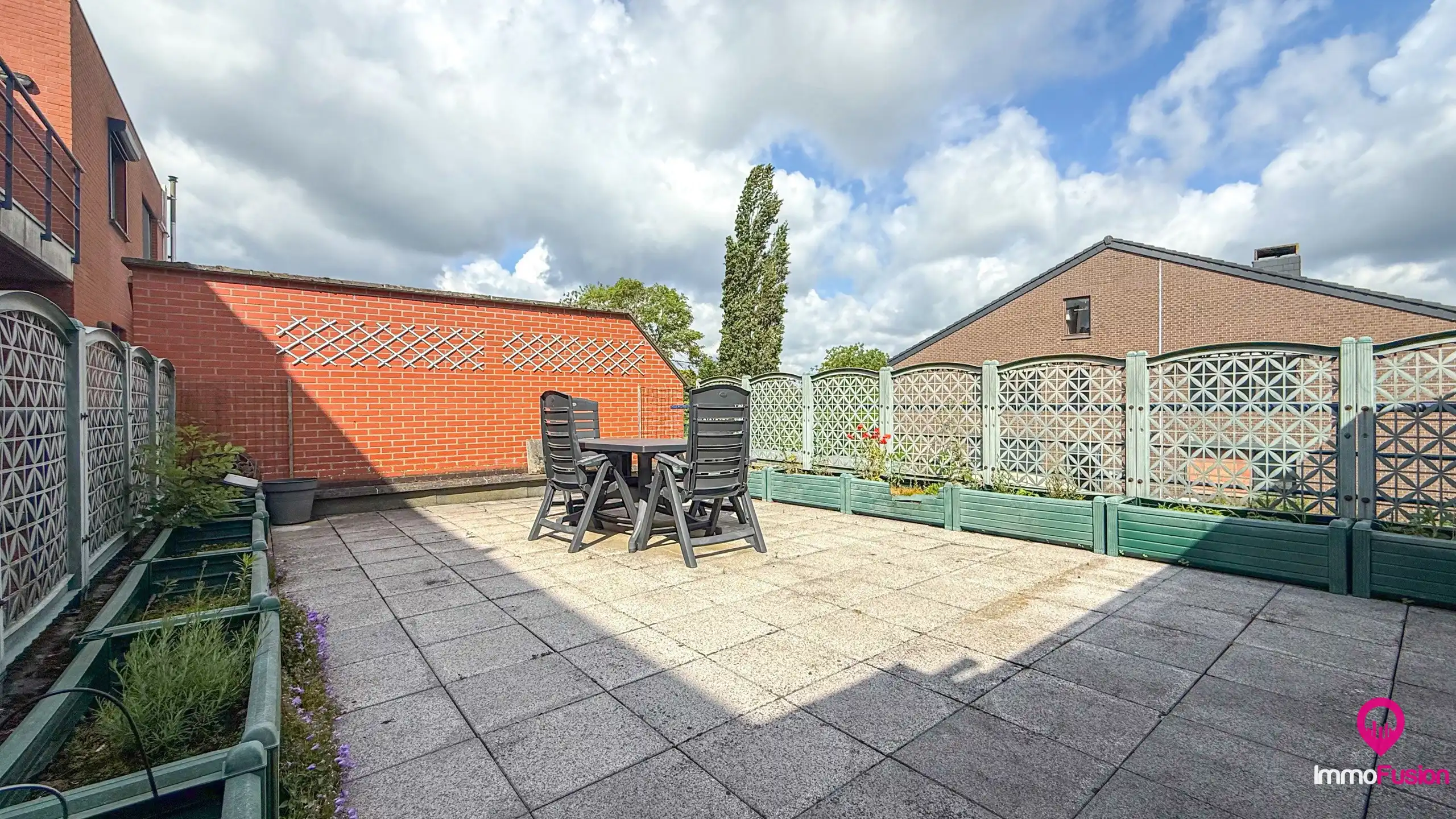 Appartement met 2 slpks, terras, garage en autostaanplaats! foto 22