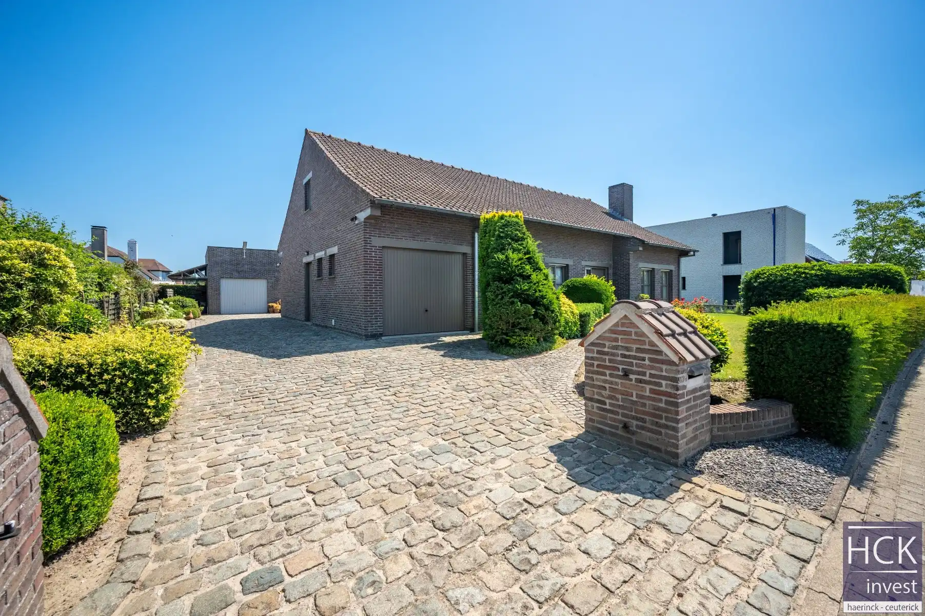 KRUISHOUTEM - Alleenstaande verzorgde woning mét magazijn van 84m² ! foto 2