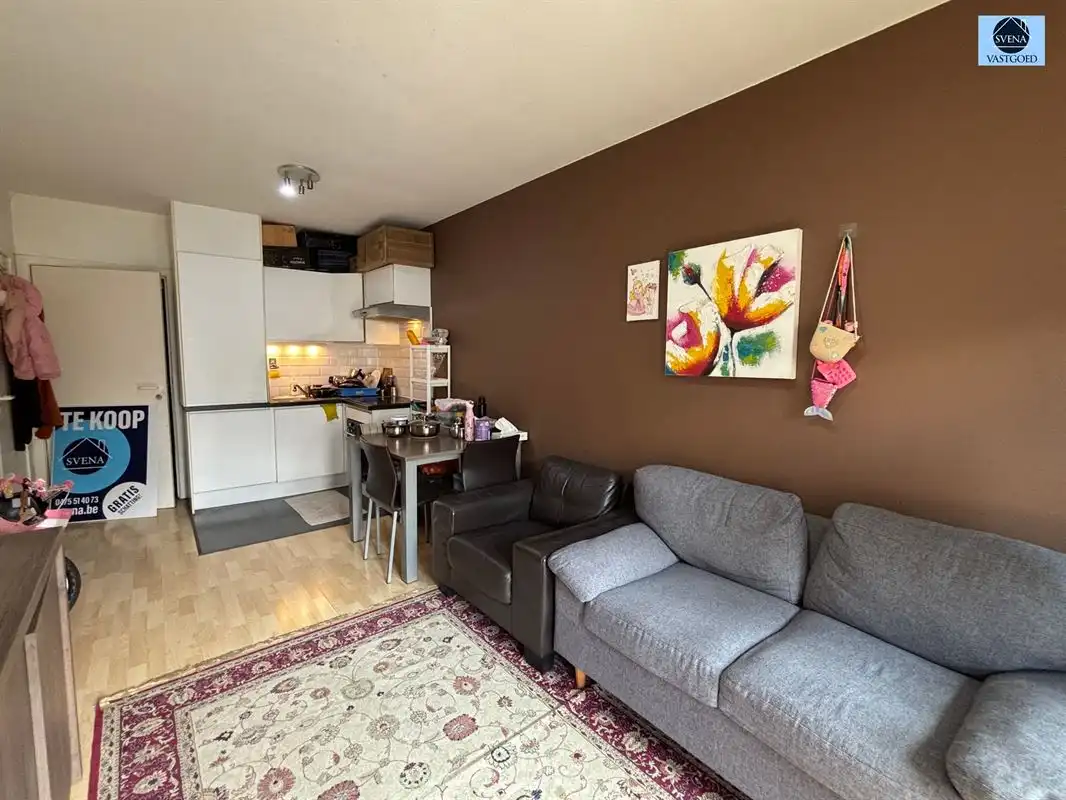 GOED GELEGEN 1-SLAAPKAMER APPARTEMENT NABIJ OPENBAAR VERVOER foto 2