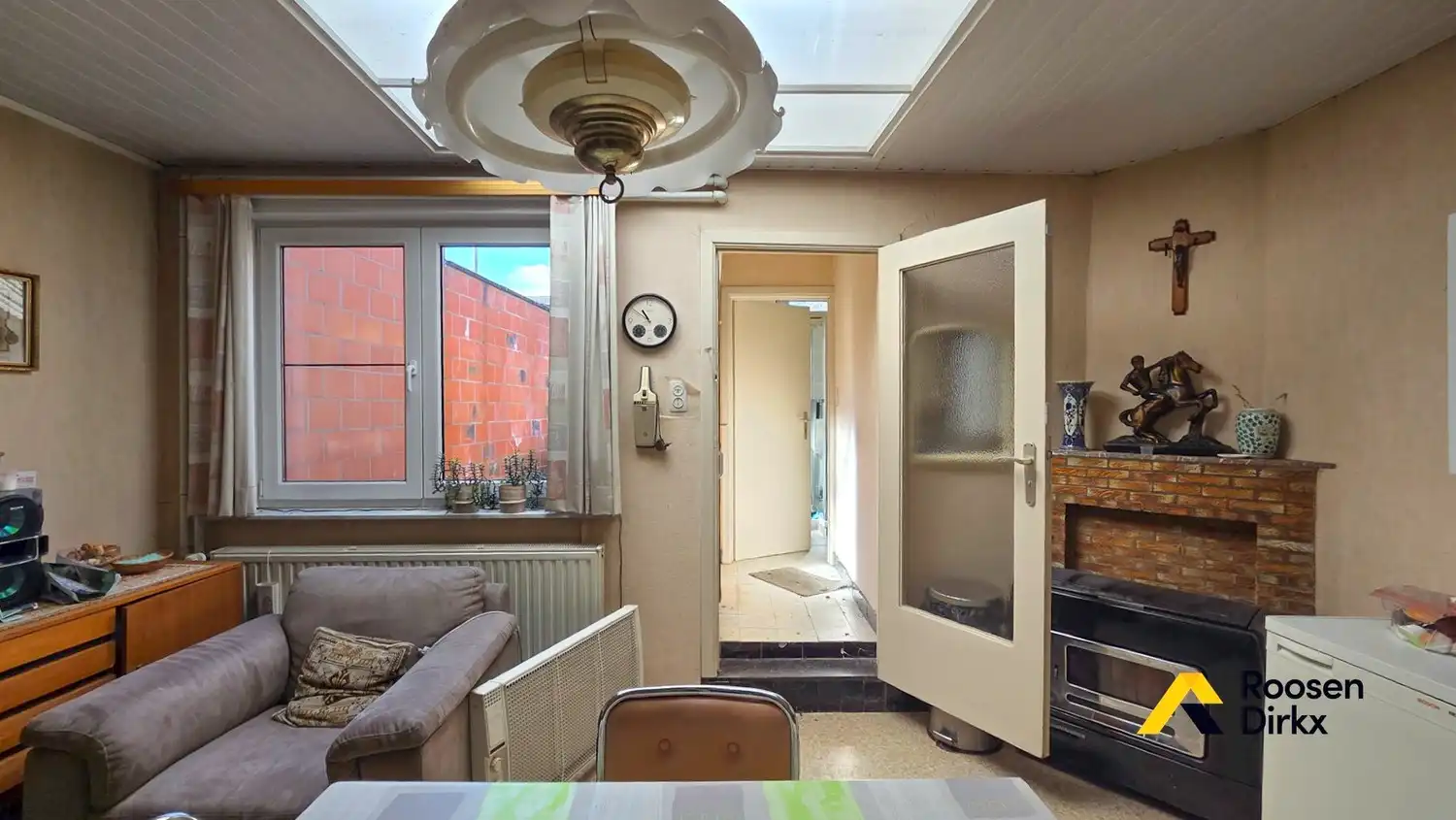 Te renoveren / af te breken woning hartje BREE! foto 13