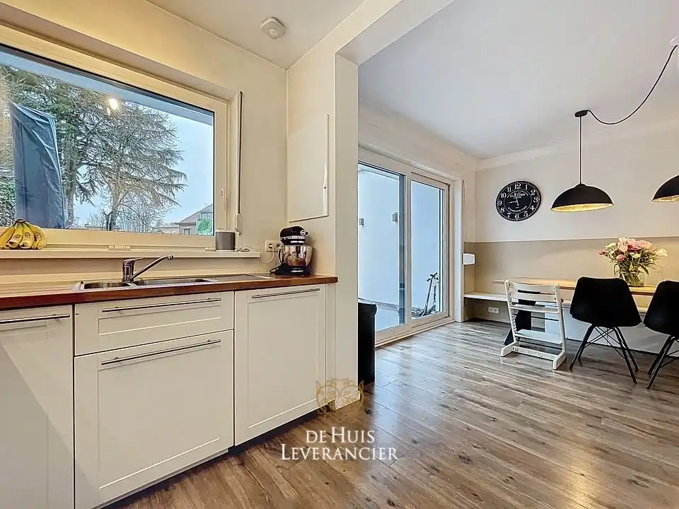 B&B Moment ELSDONK: Stijlvol gerenoveerde gezinswoning met 4 slpks en tuin, EPC Label B foto 14