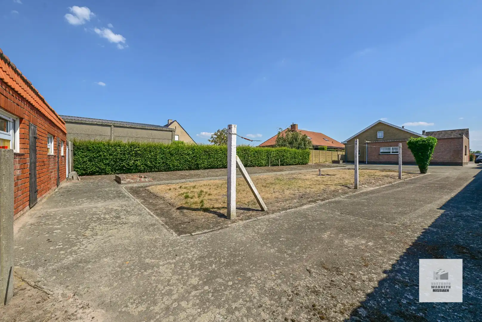 Te renoveren gelijkvloerse woning met  3slpk, garage, tuin op 1290m2 foto 26