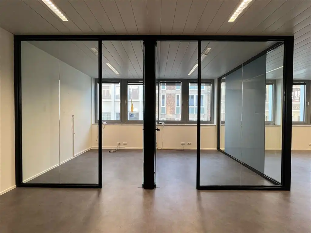Instapklare kantoren in de theaterbuurt in Antwerpen foto 6
