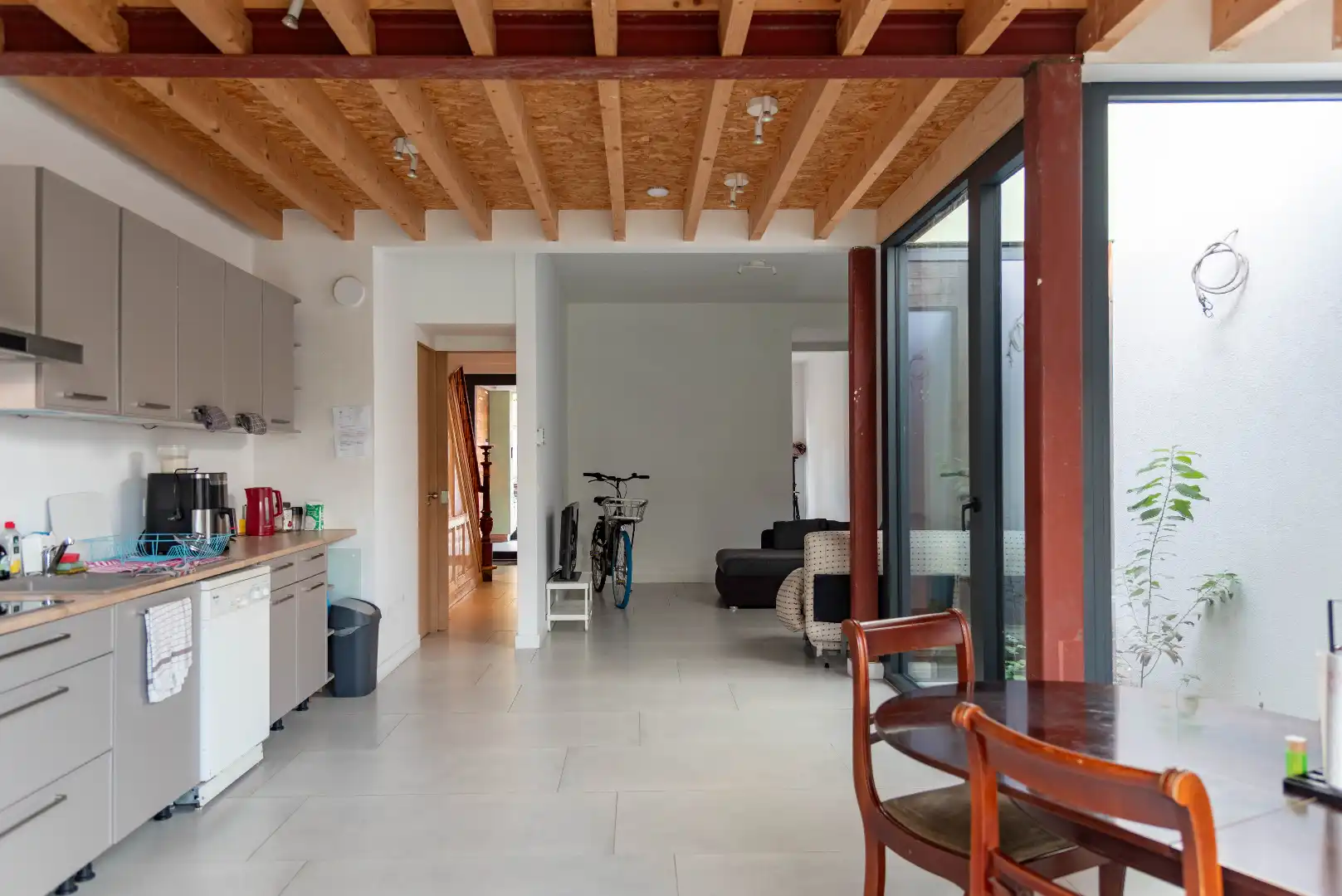 Kamer met privébadkamer in gerenoveerde co-housing – Hoboken foto 2