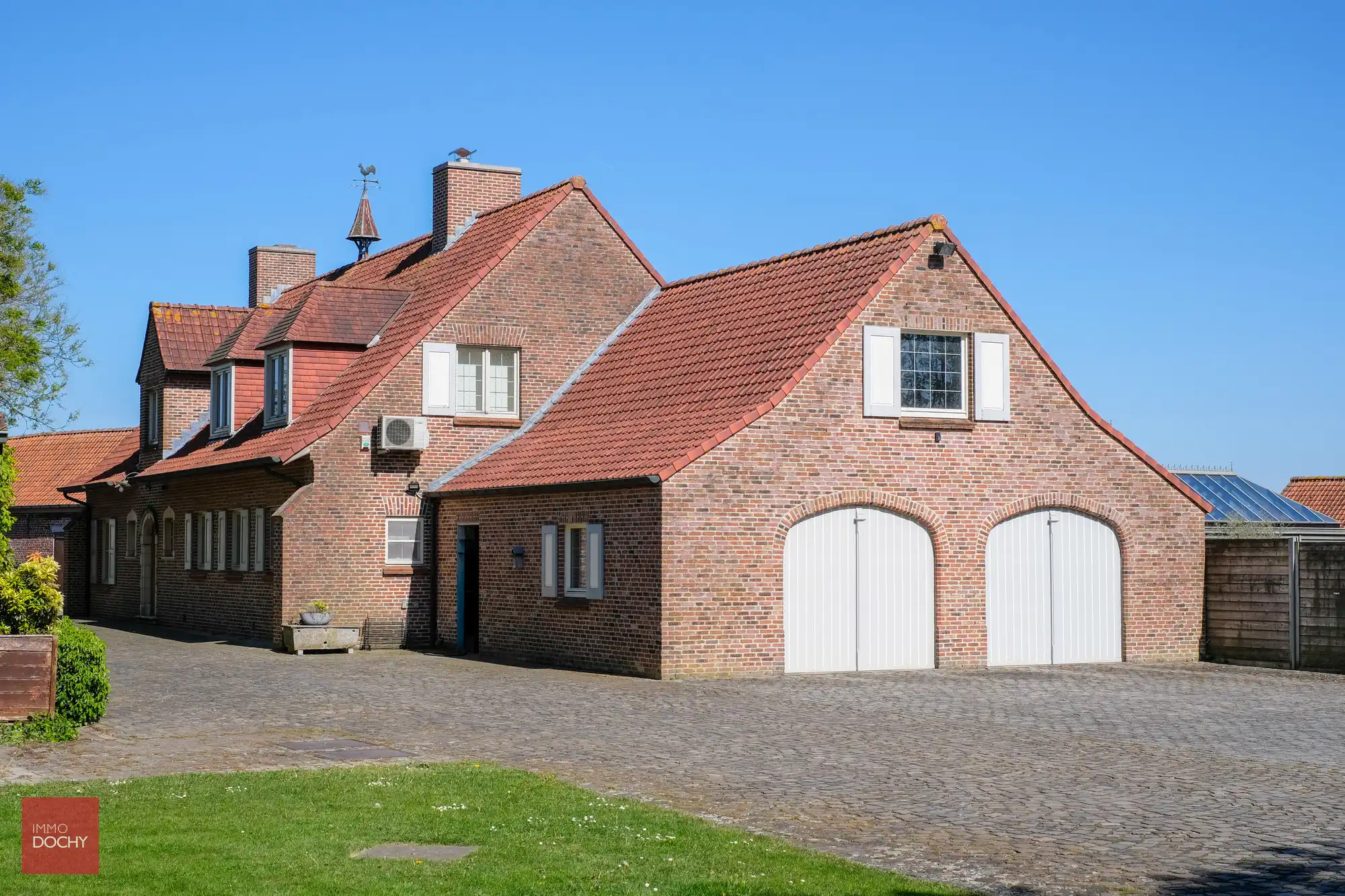 Vierkantshoeve met paardenaccommodatie op ca. 5,3ha foto 15