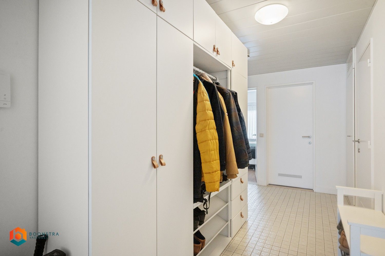 Appartement met 2 slpkrs in centrum Putte foto 8