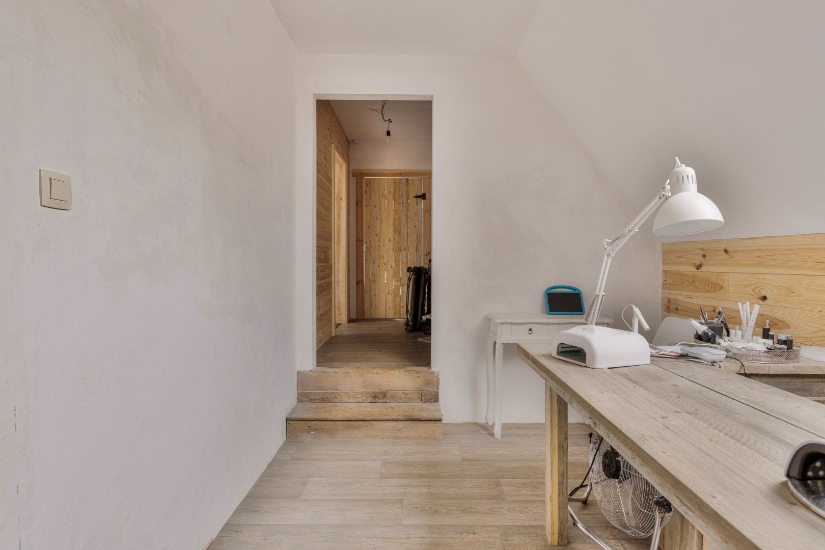 Gerenoveerde karaktervolle woning met 4 / 6 slpks op 1.990 m² in bosrijk gebied ! foto 26