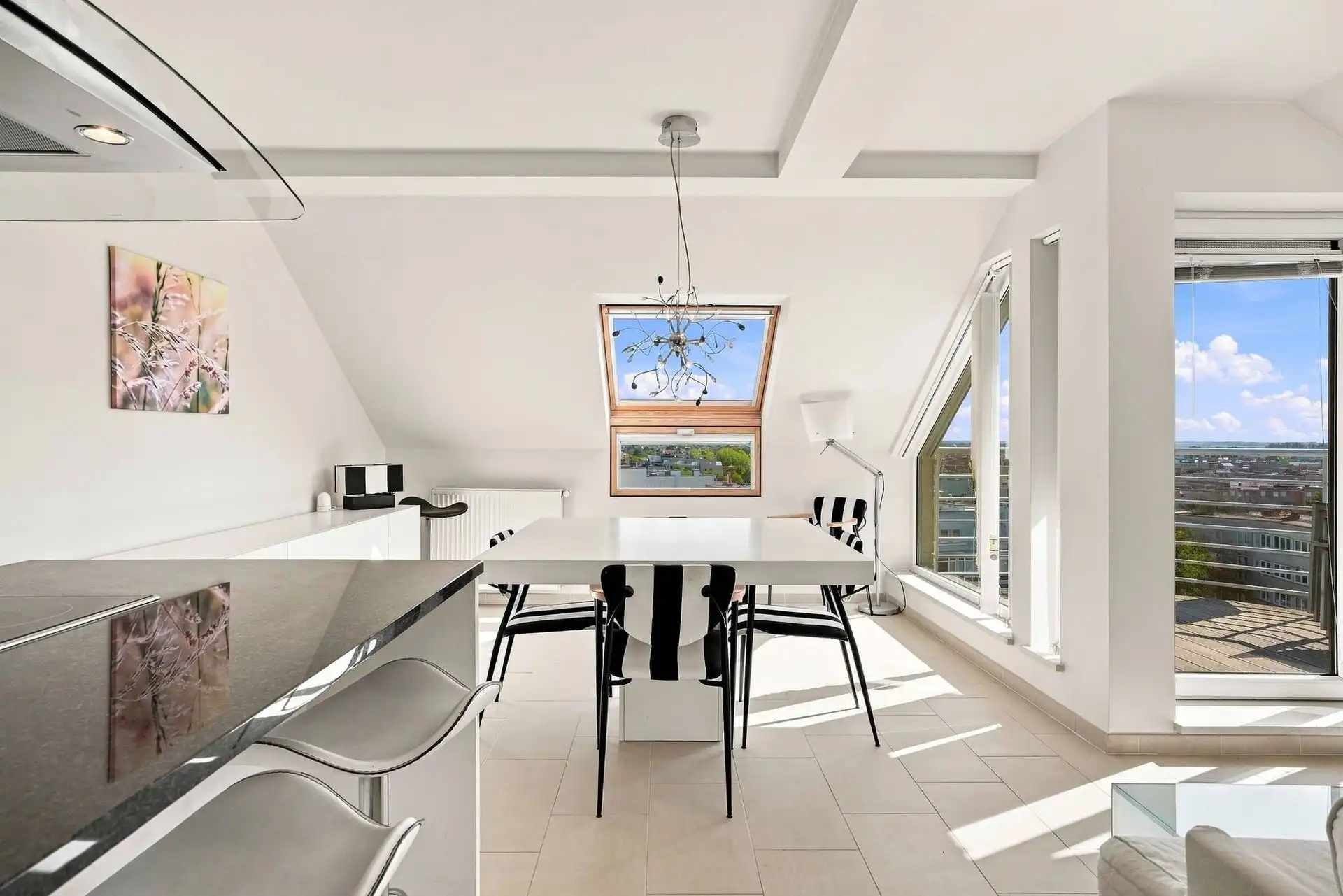 LUXUEUS  /  ZONNIG  foto 10