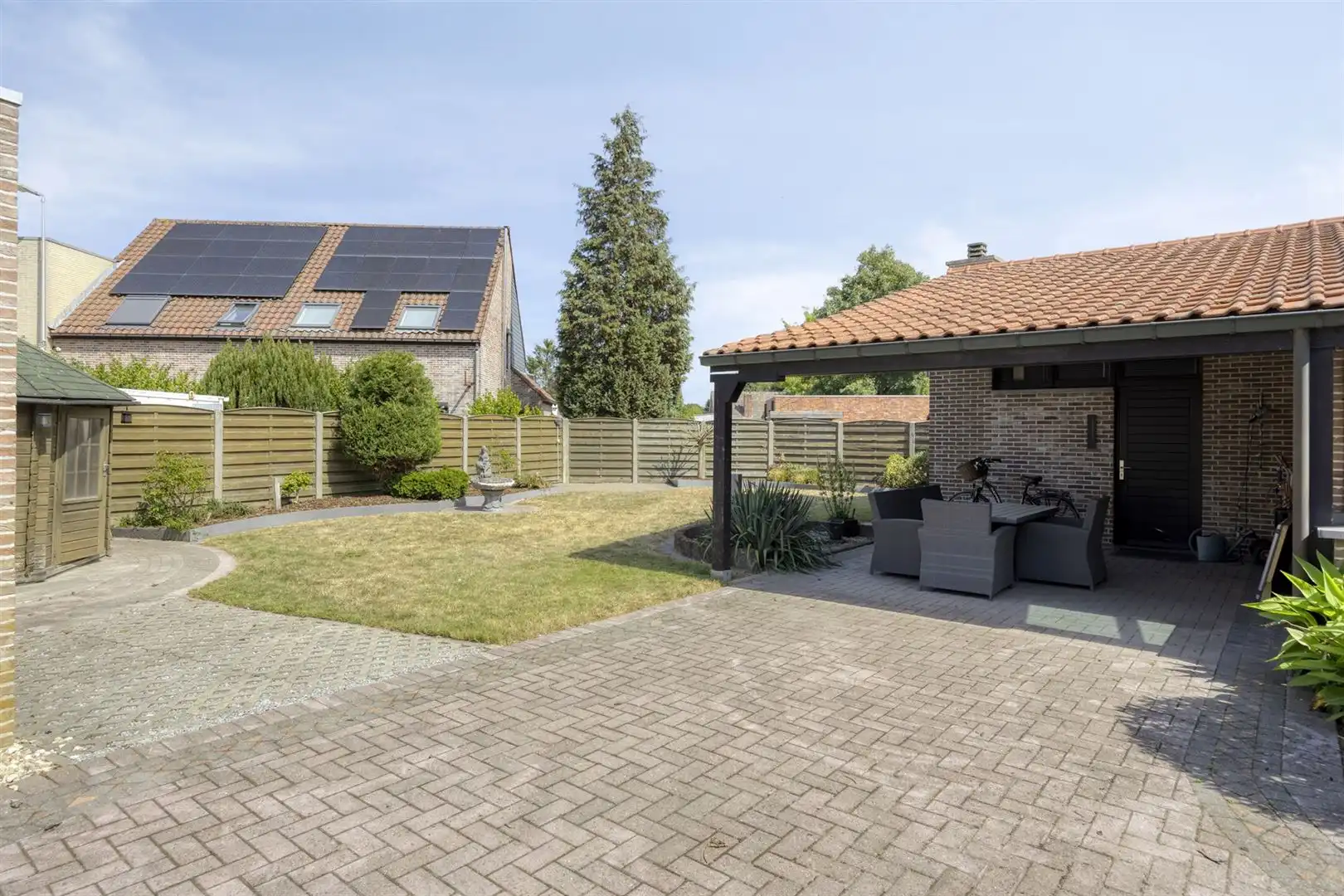 TE KOOP: Woning met handelsruimte en appartement in Eksel! foto 49