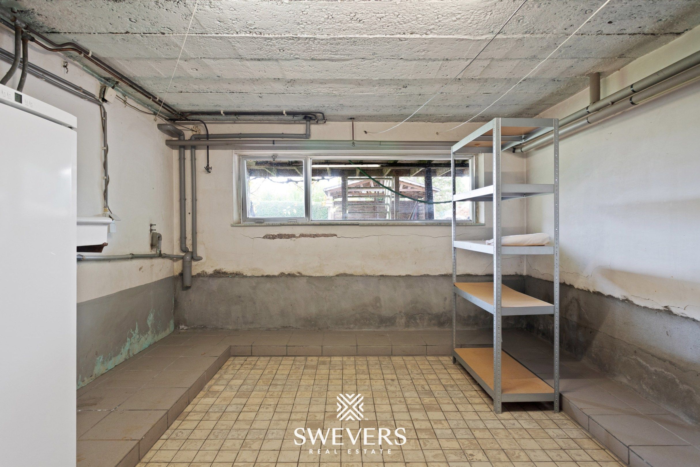 Gelijkvloerse woning met 4 slaapkamers op 8a85 te Viversel. foto 21