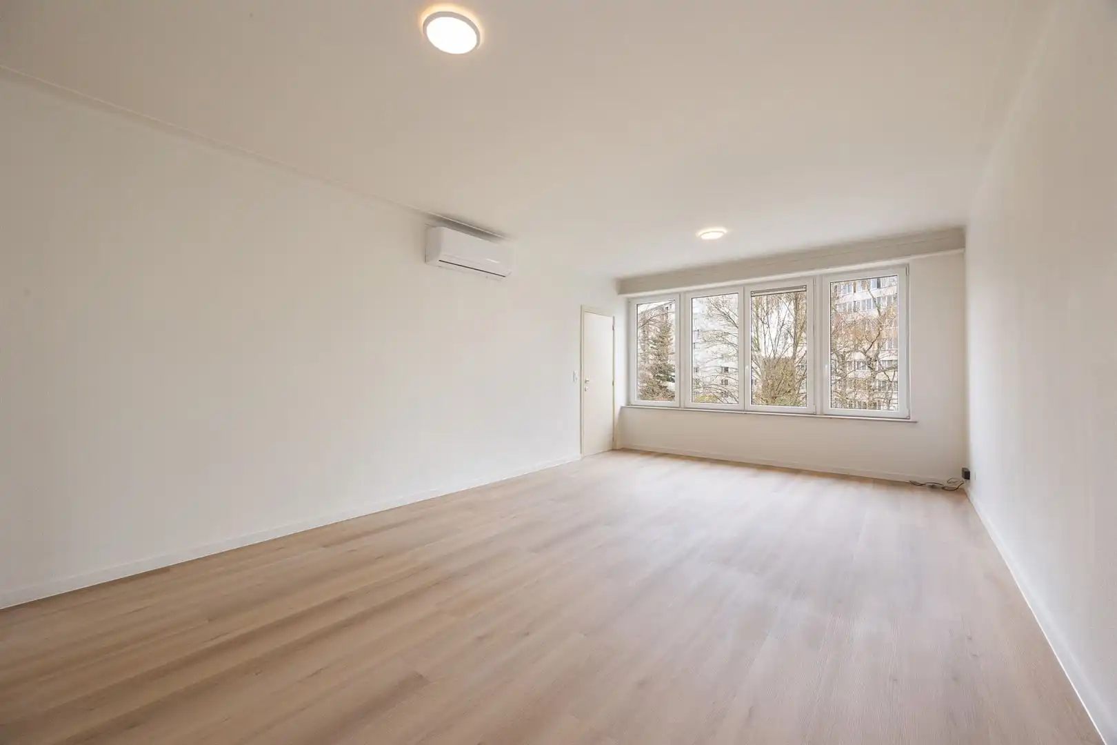 Instapklaar dakappartement aan Rivierenhof  foto 2