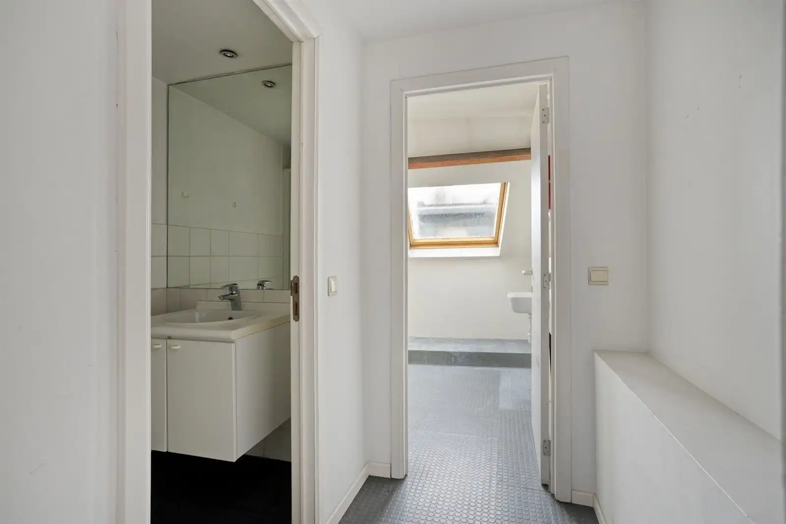 Praktijk + triplexappartement (3 slaapkamers & 2 badkamers) te centrum Halle  foto 30