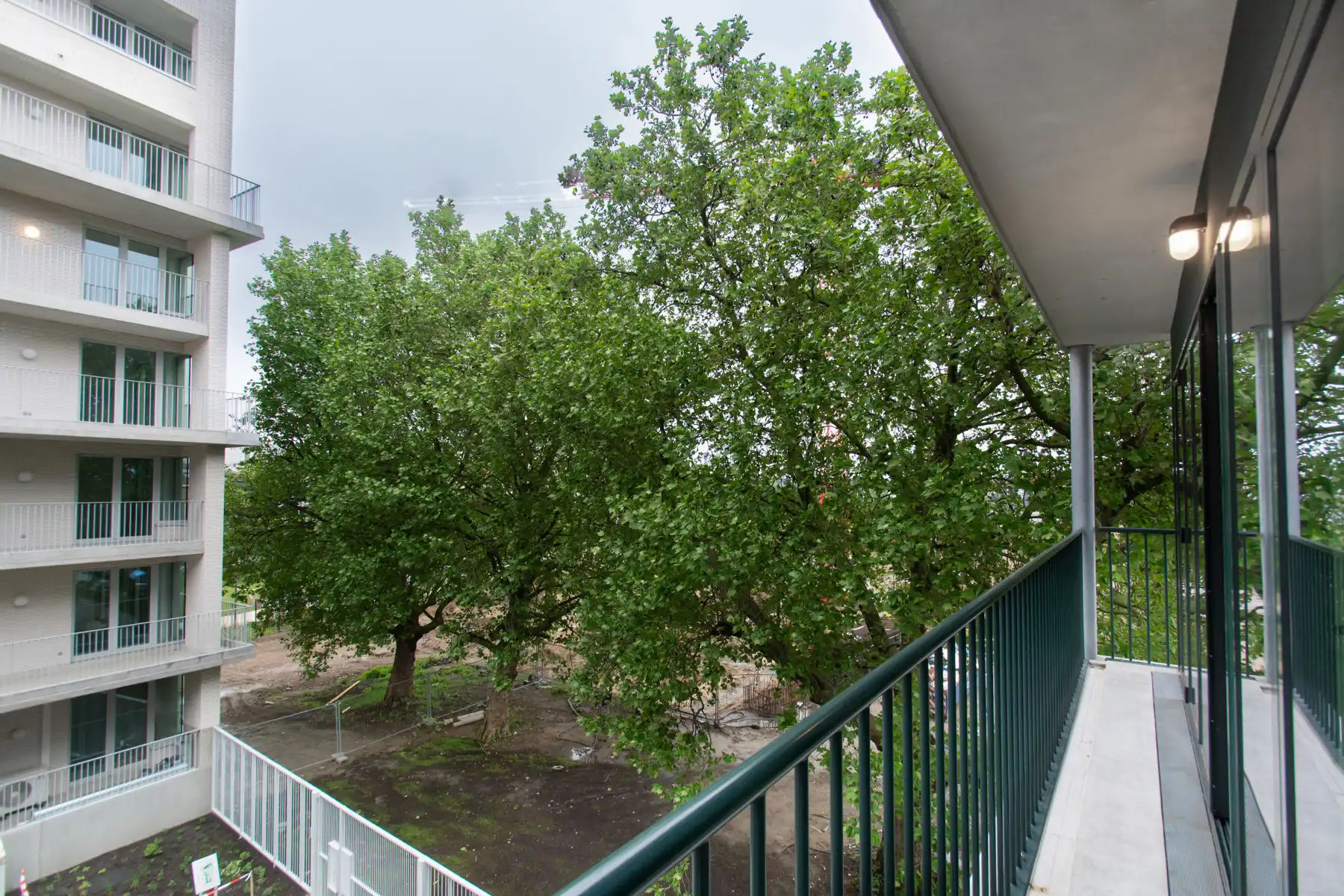 Lichtrijk gemeubeld nieuwbouwappartement met 2k en terras foto 6