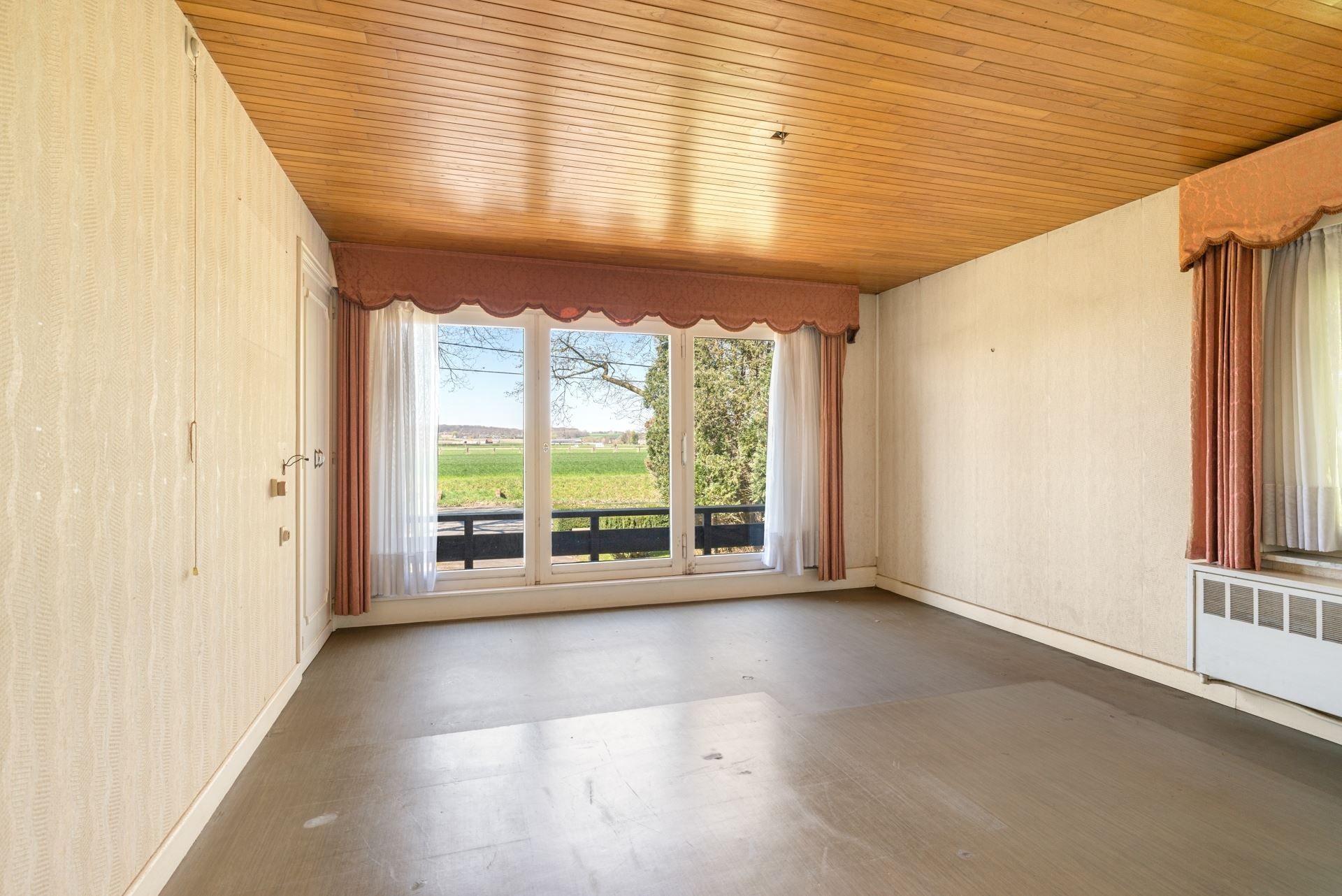 Karaktervolle villa op royaal perceel te Wortegem-Petegem foto 18