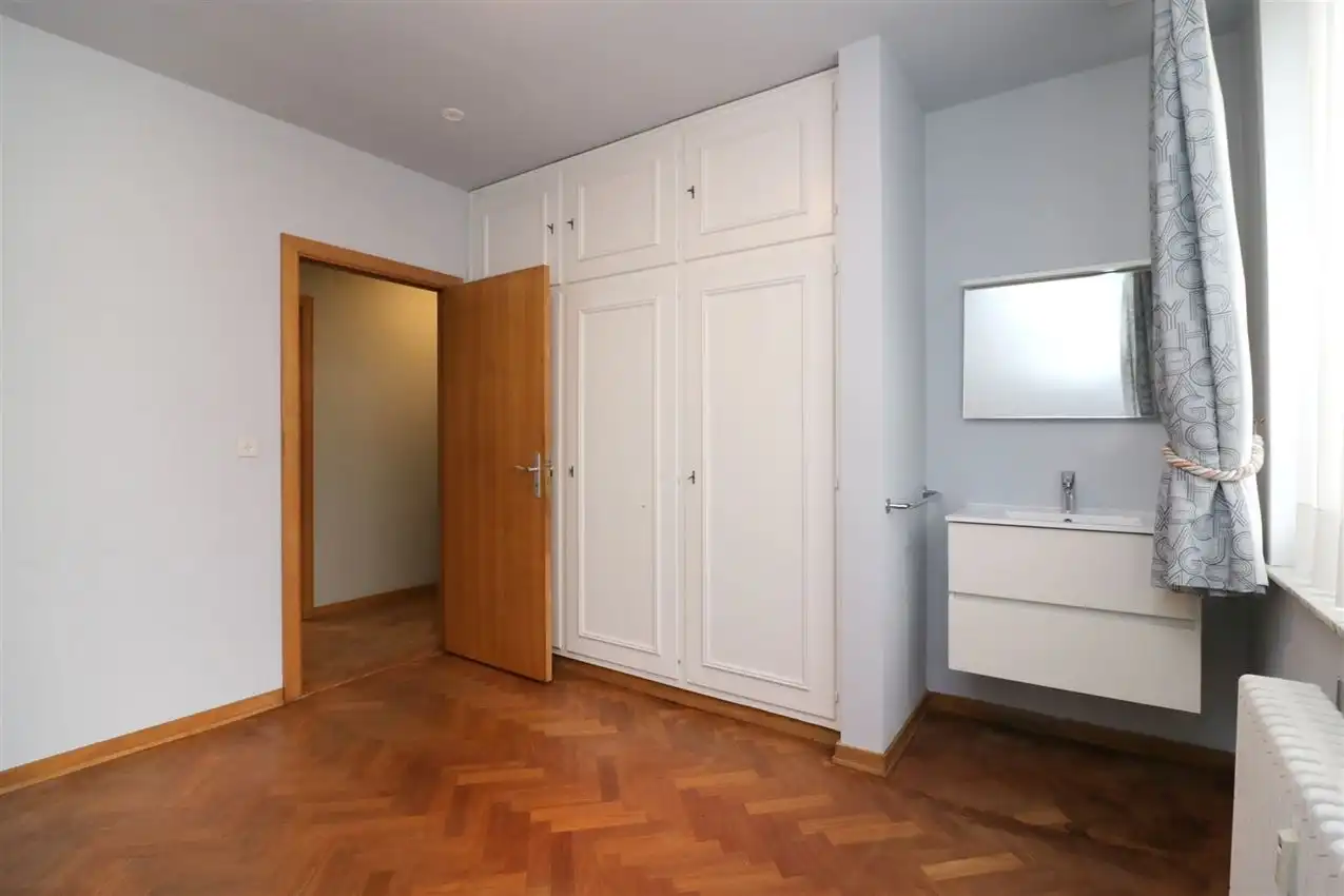 Karaktervol app. met 2 slpks en garage in hartje centrum foto 17