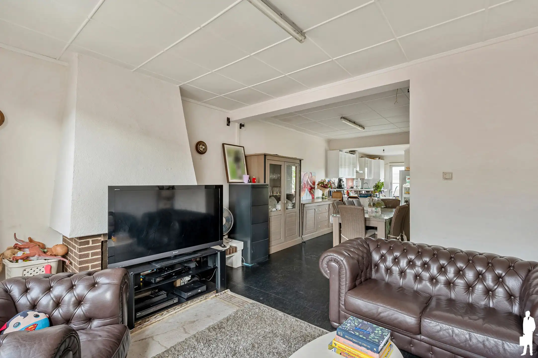 Ruime te renoveren woning, 3 SLK, inpandige garage foto 6