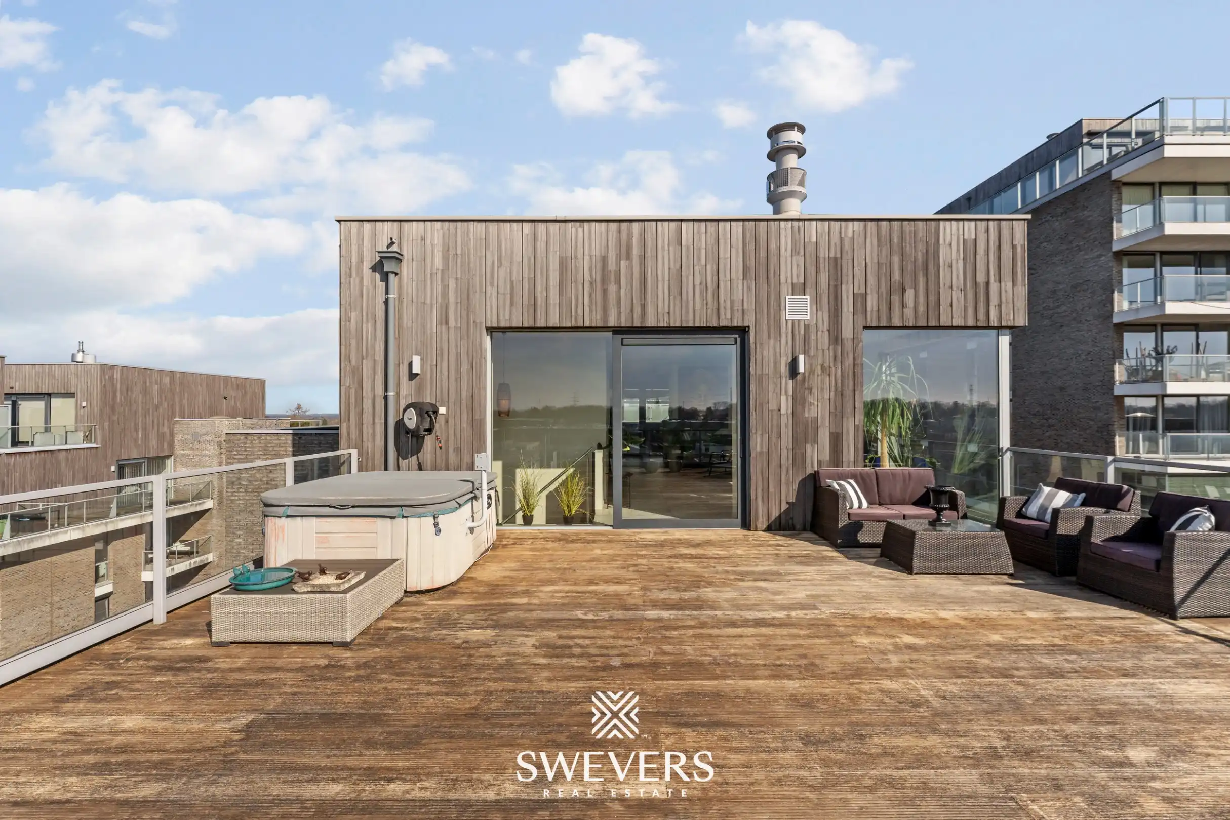 Luxueus penthouse van 204 m² met uitzonderlijke terrassen en panoramisch zicht in Hasselt foto 13