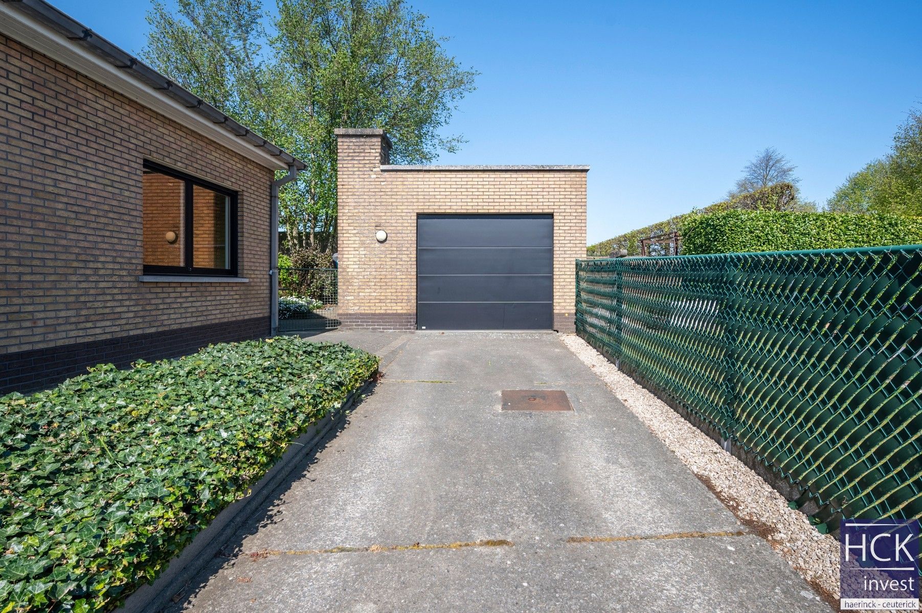 KRUISHOUTEM - Alleenstaande gelijkvloerse woning met 3 SLP. op topligging foto 3