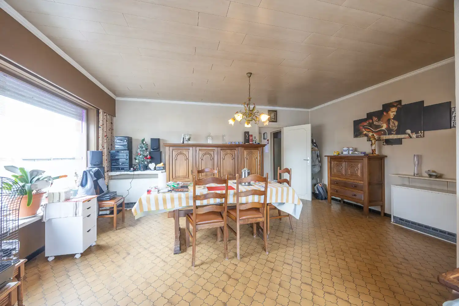 Te renoveren halfopen woning met veel potentieel foto 10