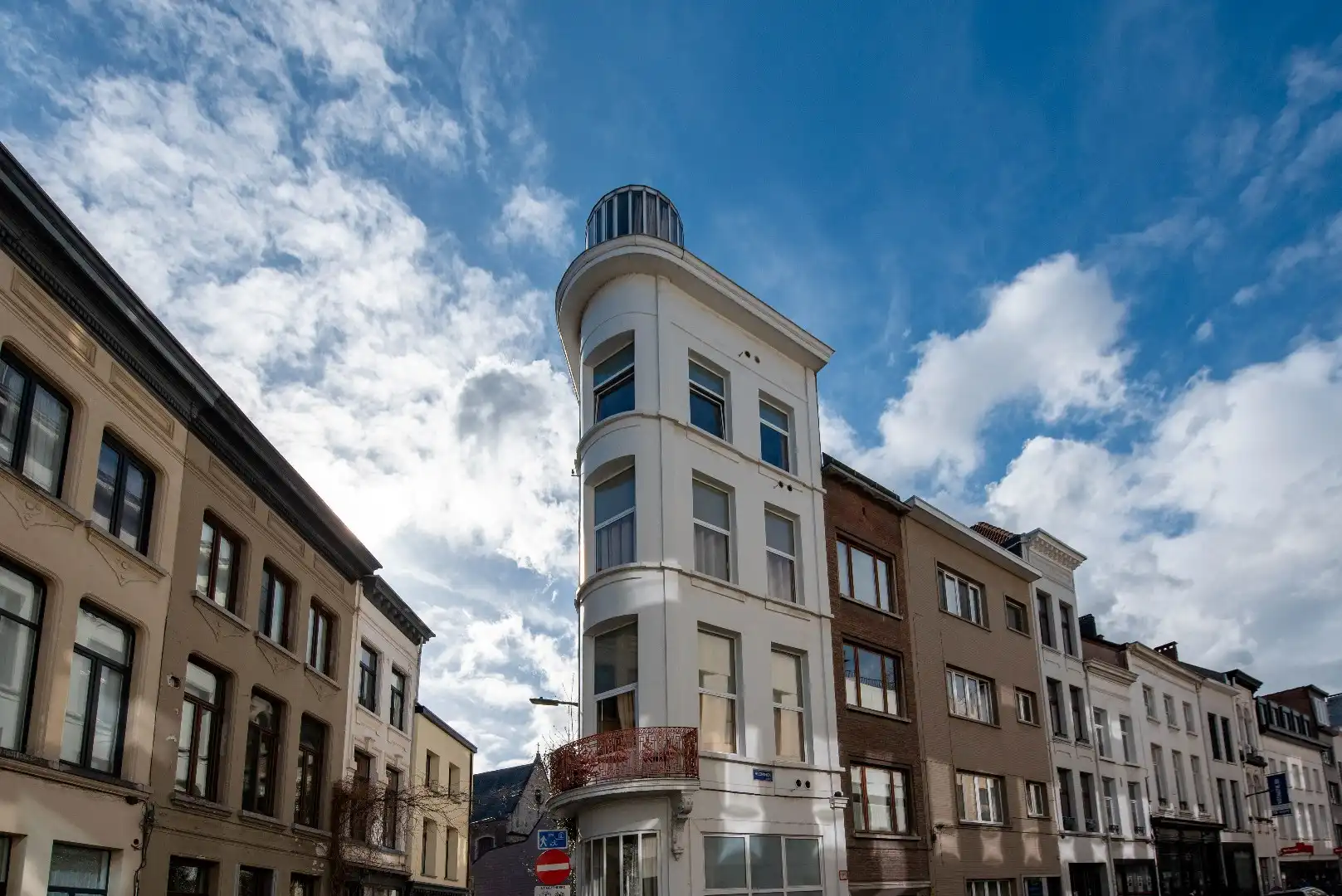 Iconisch hoekgebouw met met uitzonderlijk potentieel foto 38