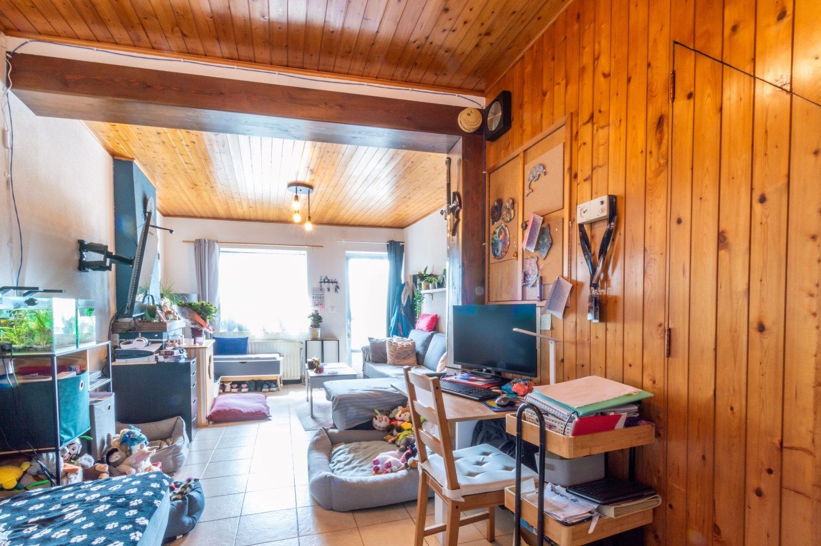 DRIEGEVEL WONING MET 2 SLAAPKAMERS & TUIN ! foto 8