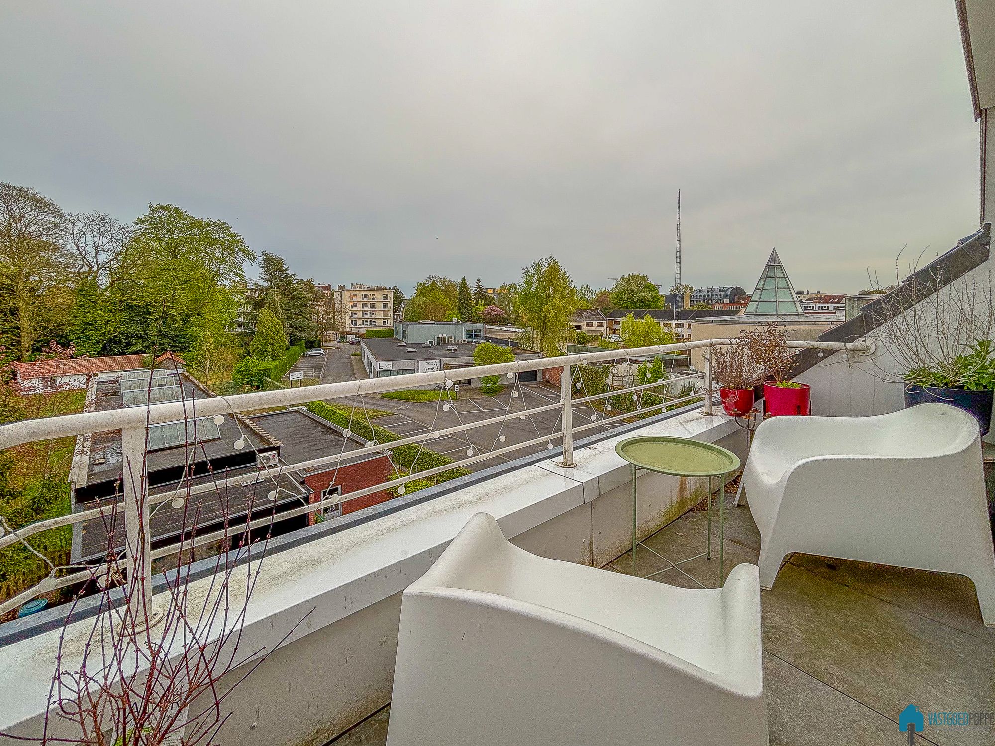 Ruim én lichtrijk duplex-appartement foto 13