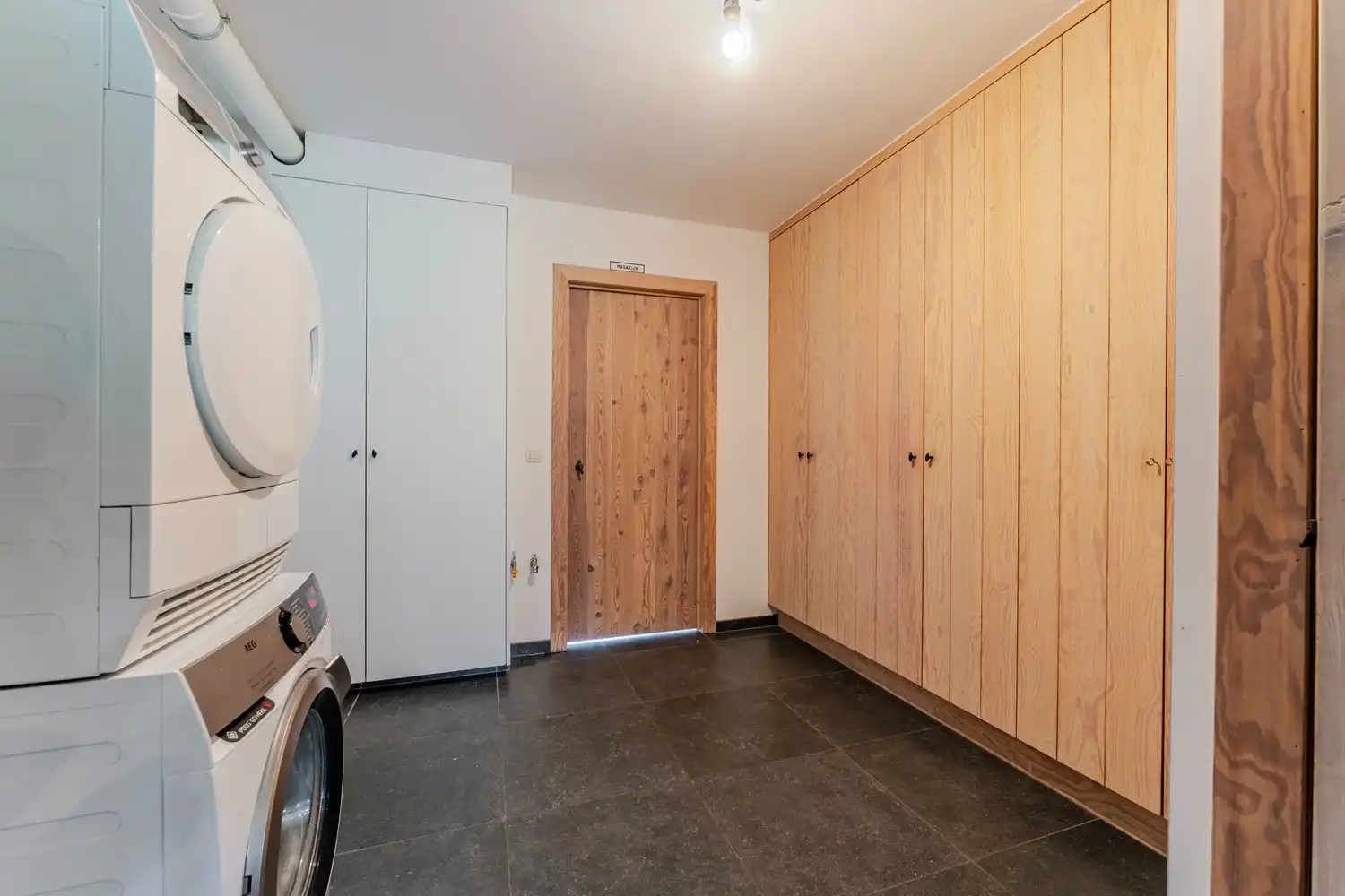 Prachtige woning met landelijk karakter te Wielsbeke. foto 15