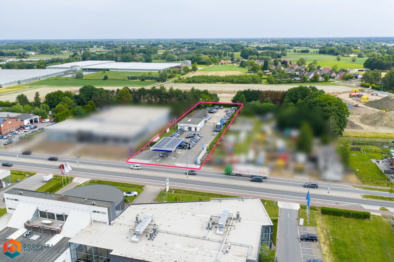 Handelspand op toplocatie met grote visibiliteit en veelzijdige mogelijkheden foto {{pictureIndex}}