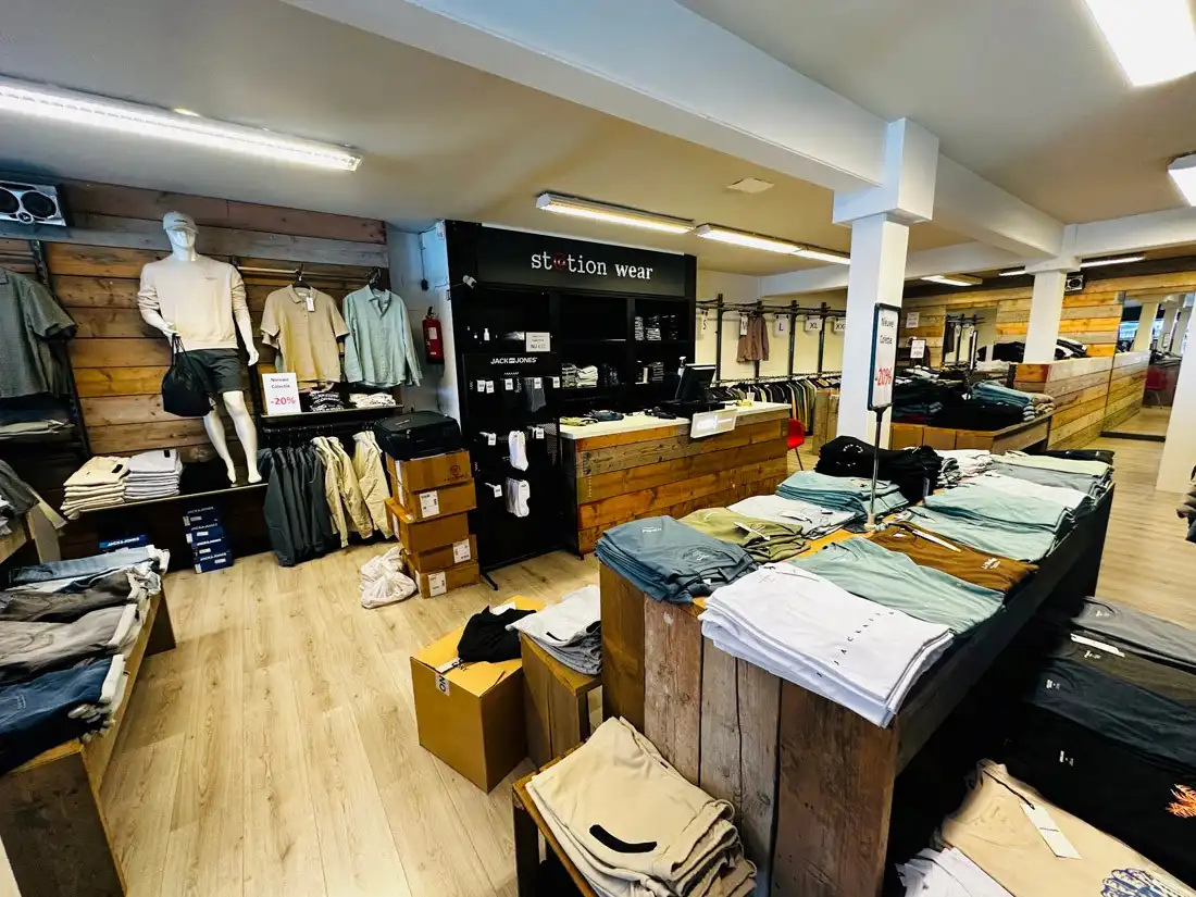 Gunstig gelegen handelspand te Houthalen centrum foto 4