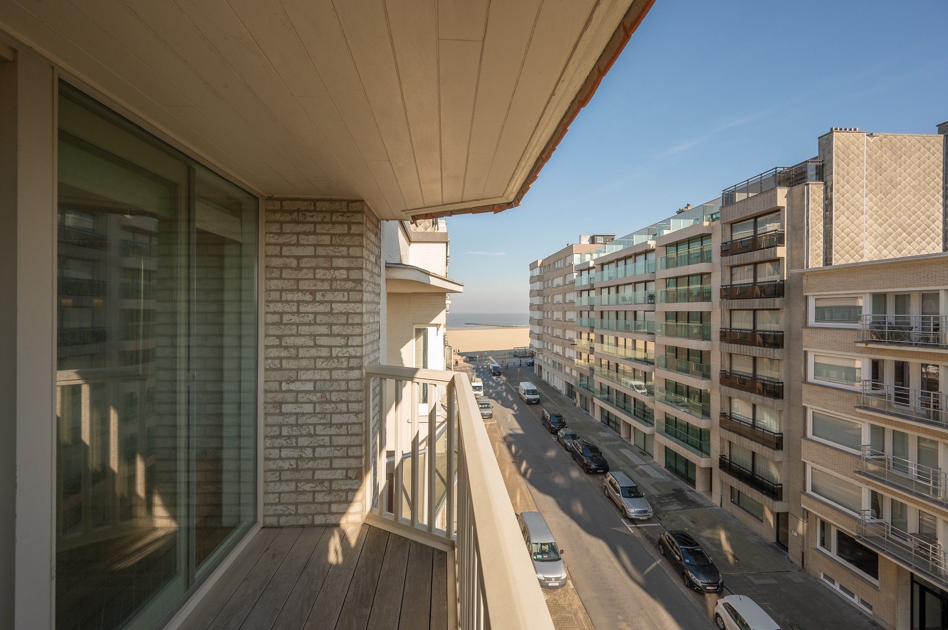 Gemeubeld: ruim 3slpk-appartement met zijdelings zeezicht te Knokke foto 4