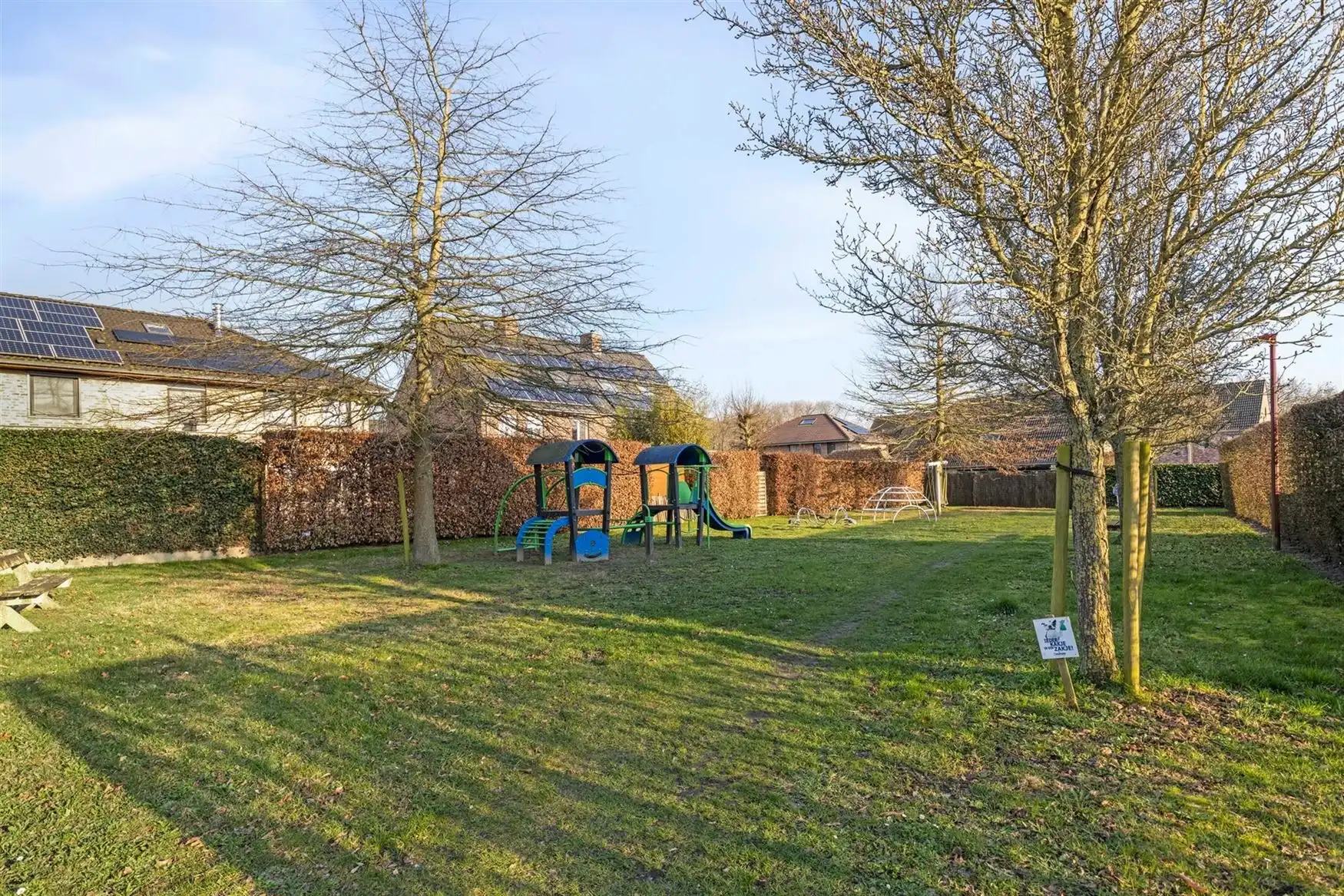 Ruime halfopen bebouwing foto 16