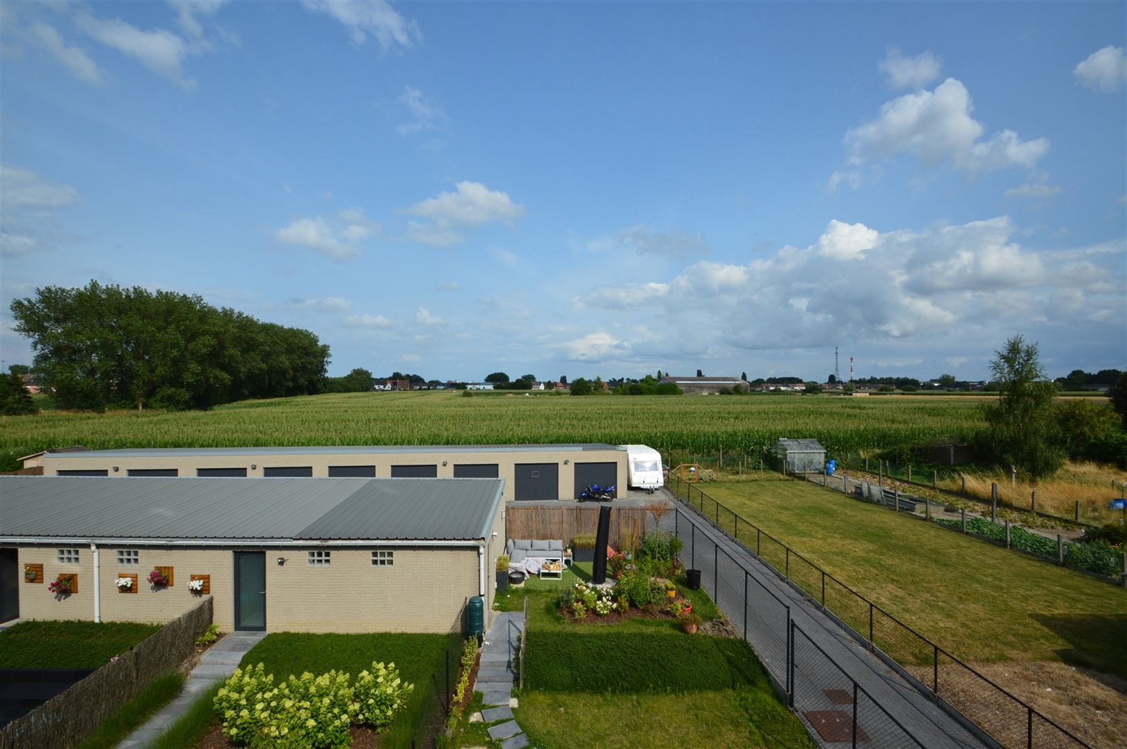 Prachtig Duplex appartement (106 m2) gelegen op het 2de verdiep te Dendermonde (Baasrode). foto 25