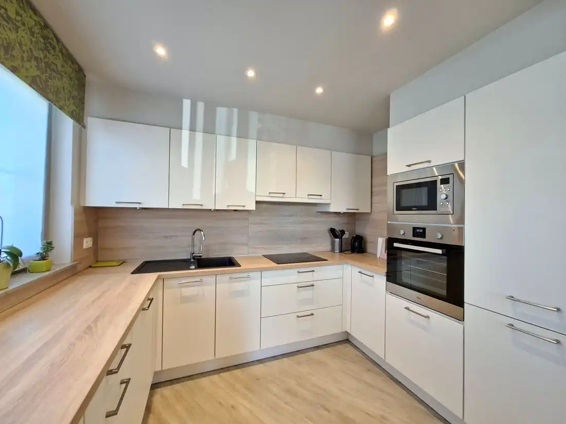 Instapklaar, smaakvol gerenoveerd appartement te Zonhoven foto 10