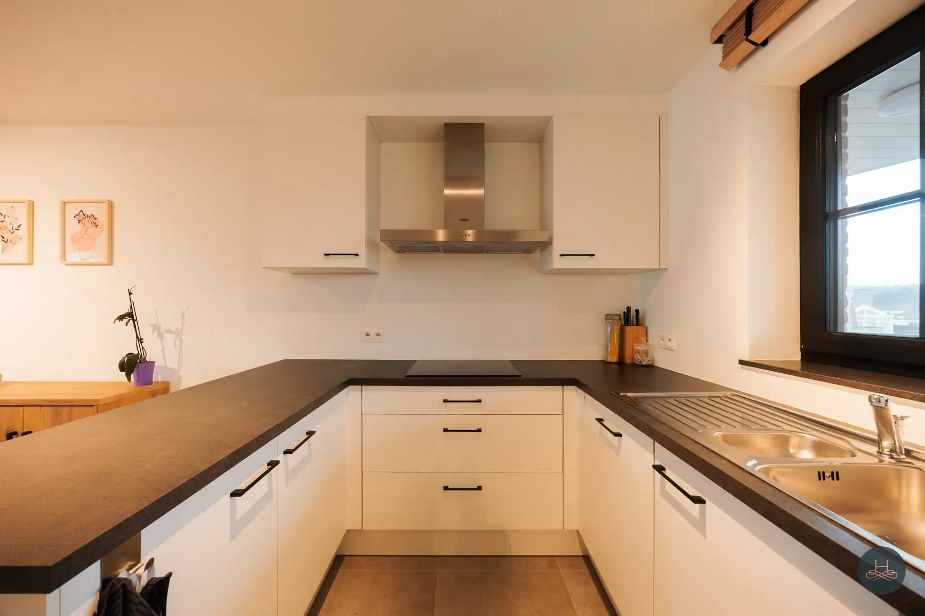 Energiezuinig, modern duplex appartement uit 2022 met terras foto 11