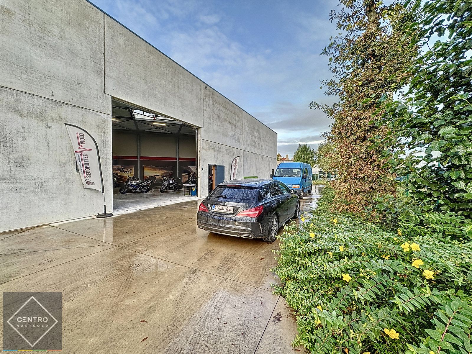 Nieuwbouw-magazijn (270m2) met bureel en ruimte voor buitenstockage! foto 13