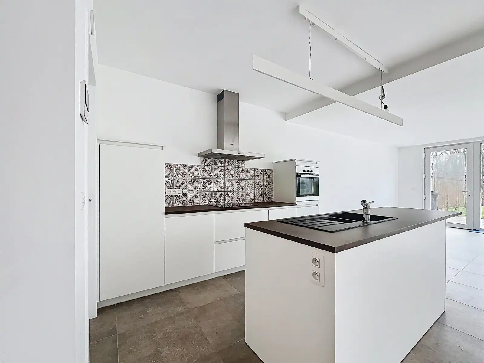 Prachtige HOB met 5 SLPK, tuin, garage en staanplaatsen! foto 5