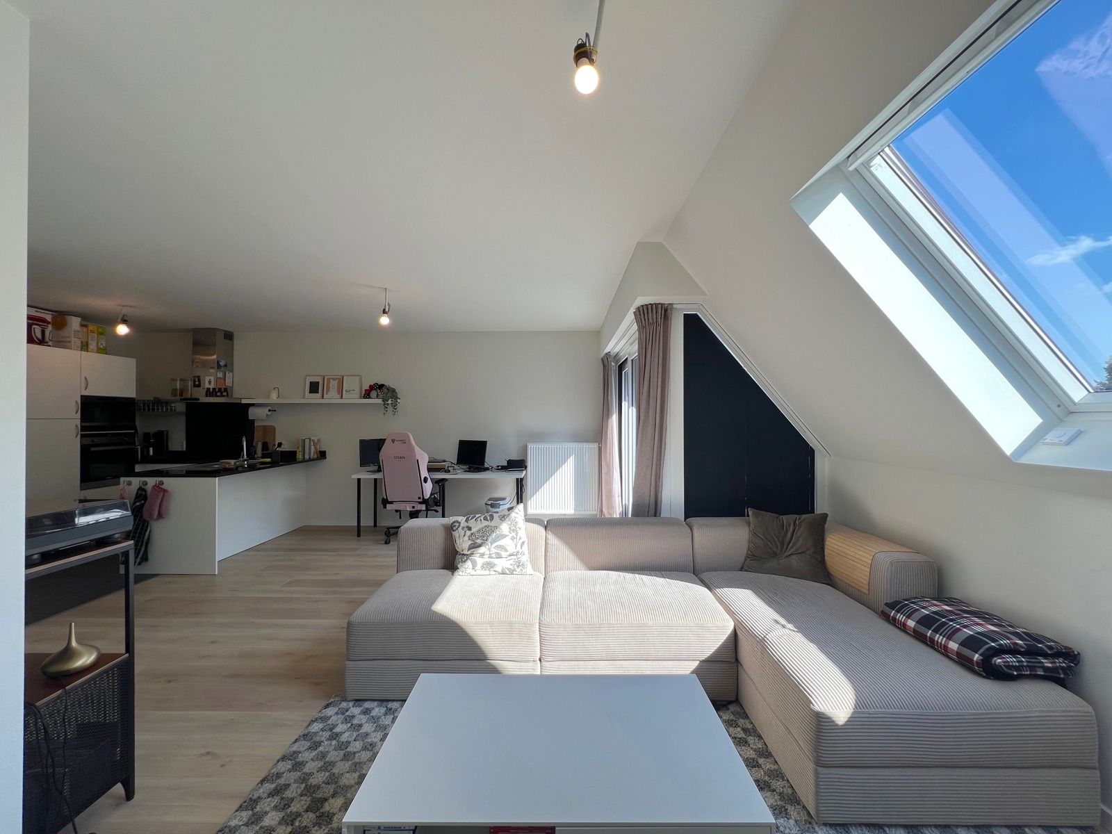 Zonnig appartement met 2 slaapkamers, terras en staanplaats  foto 11