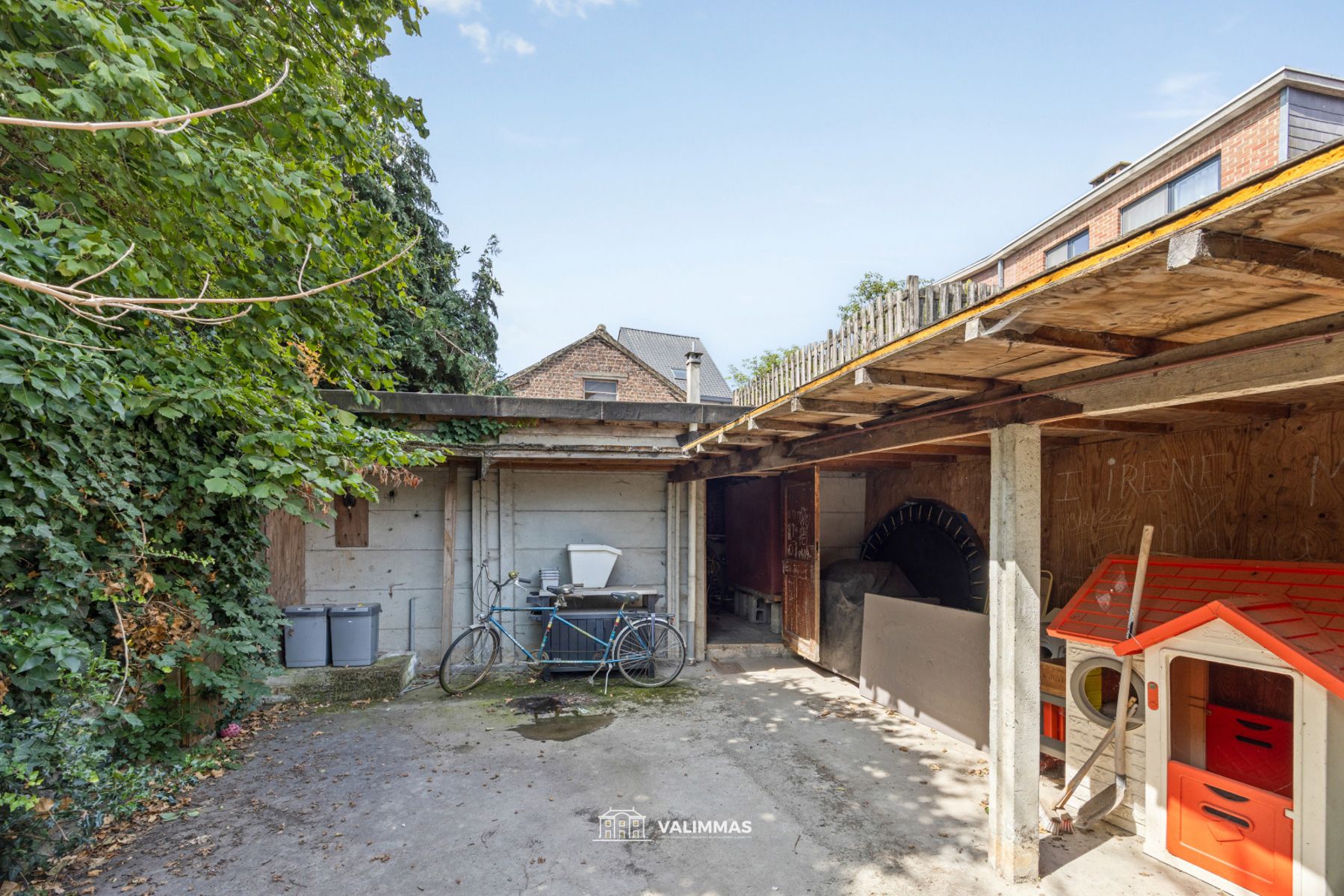 Ruime, instapklare handelswoning mt groot duplex-appartement foto 13
