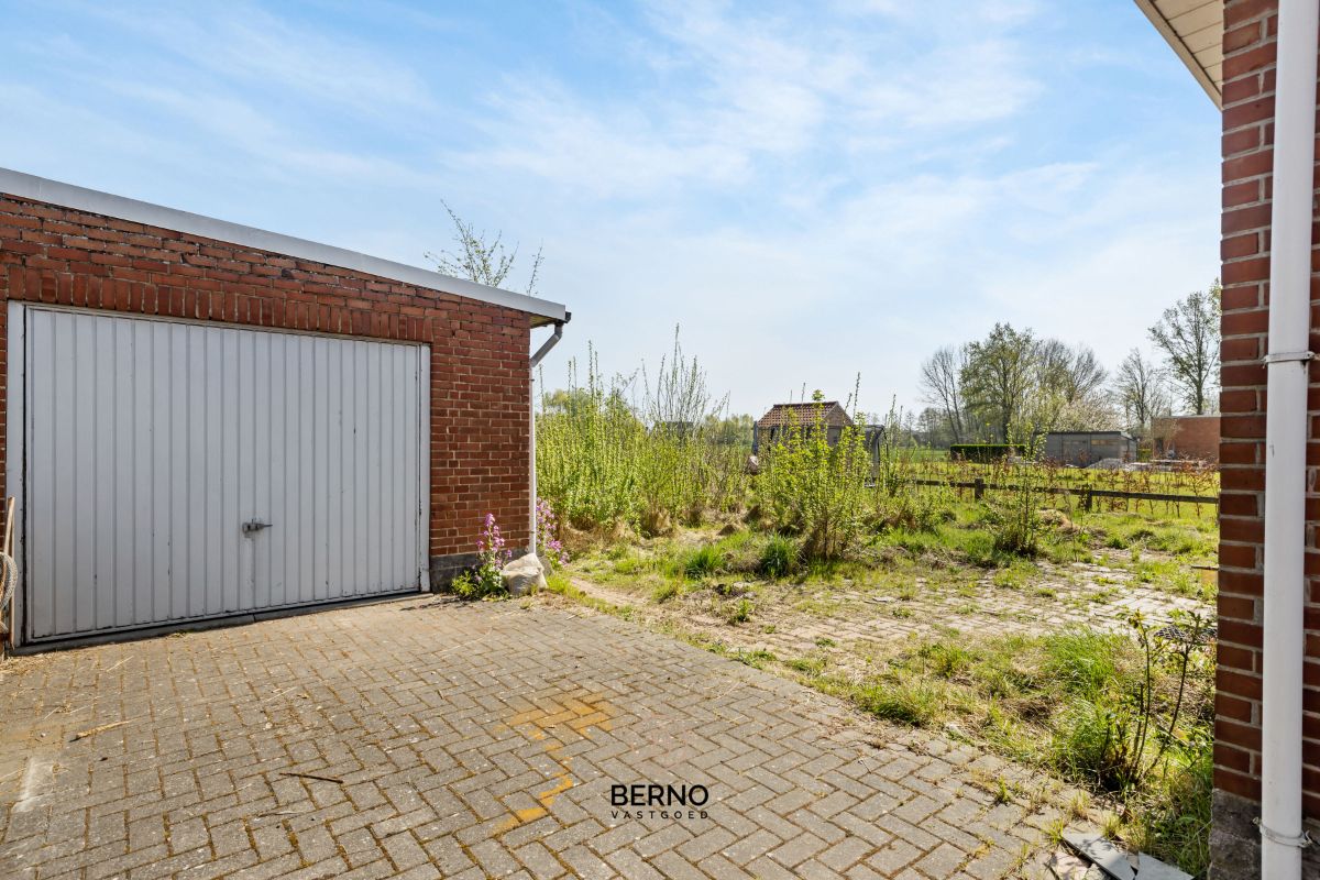 Fantastisch gelegen bungalow met ruime zolder foto 10