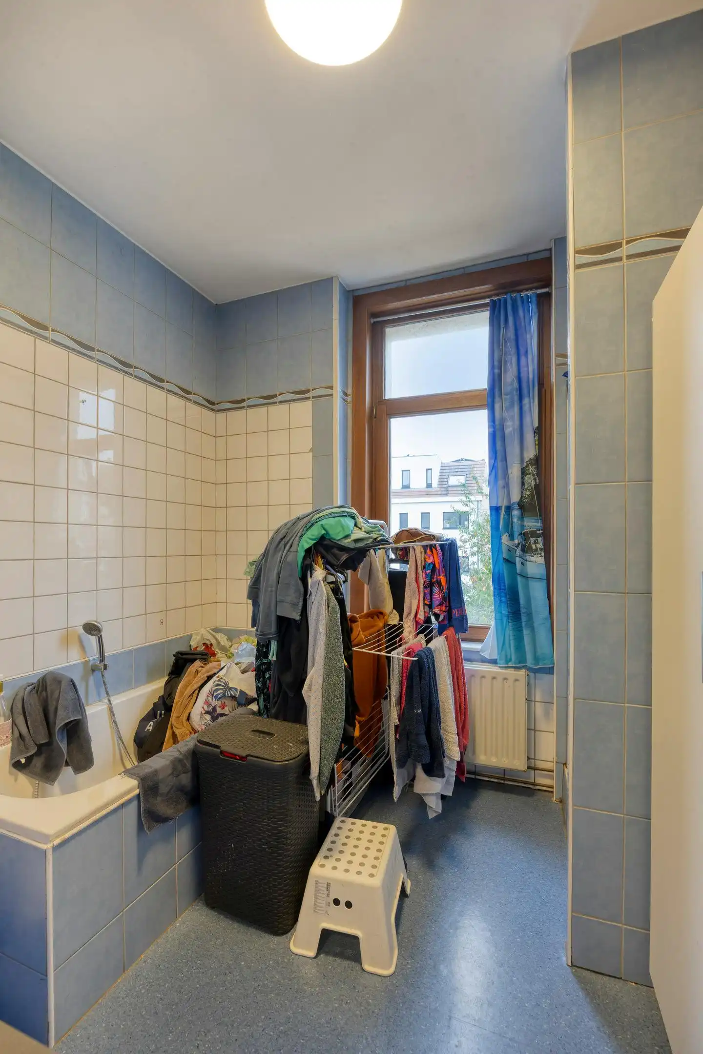Op te frissen herenhuis met 7 slaapkamers en stadstuin. foto 54