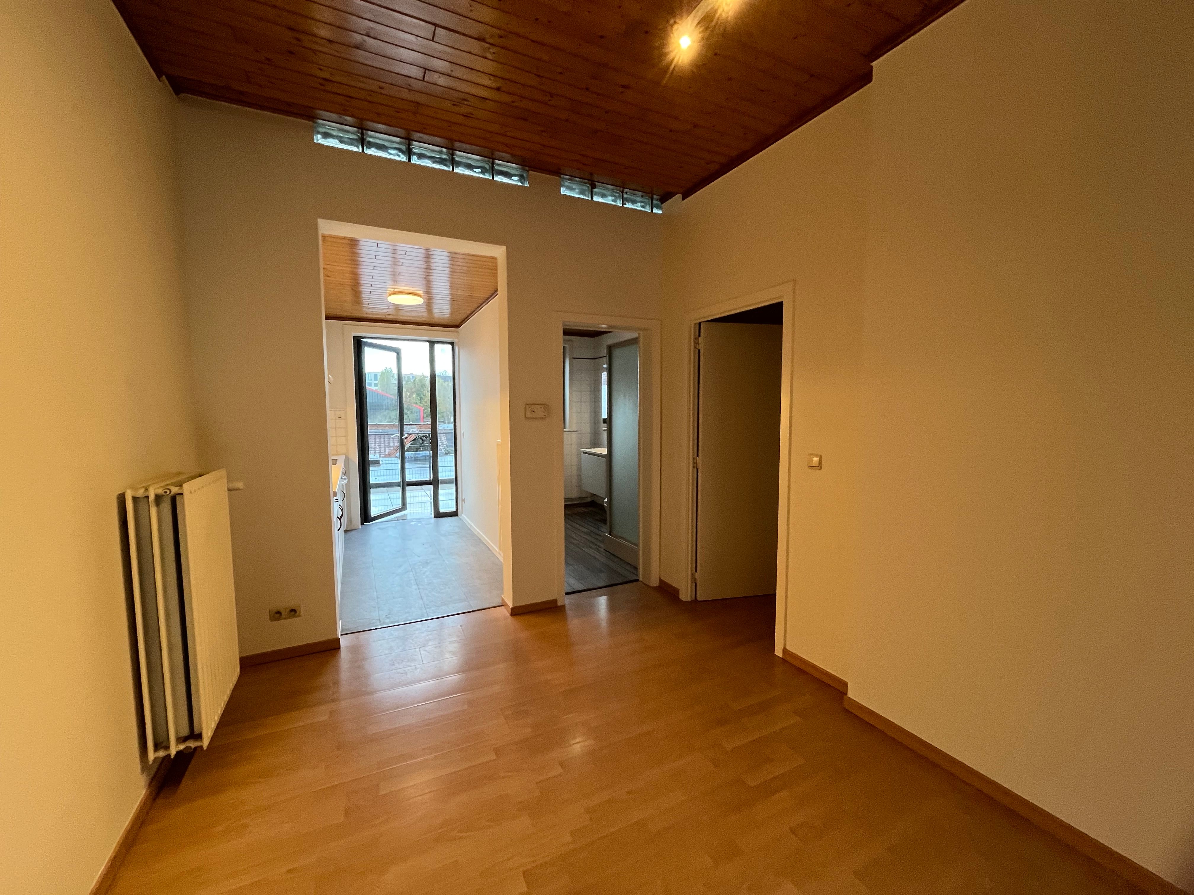 Gezellig, tof duplex-appartement met zonneterras 12m2 in centrum Deinze foto 7