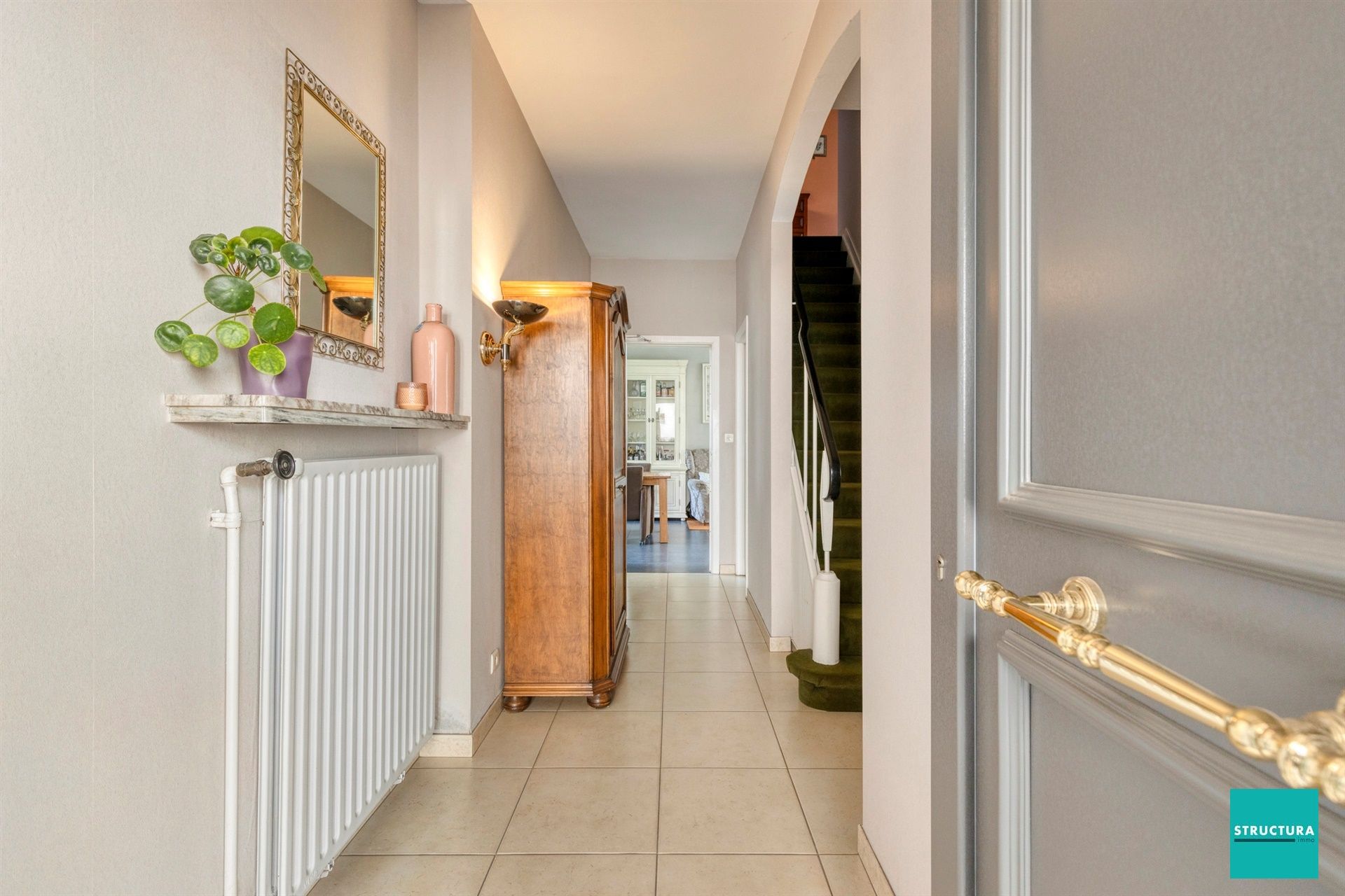 Instapklare woning met 3 slaapkamers foto 2