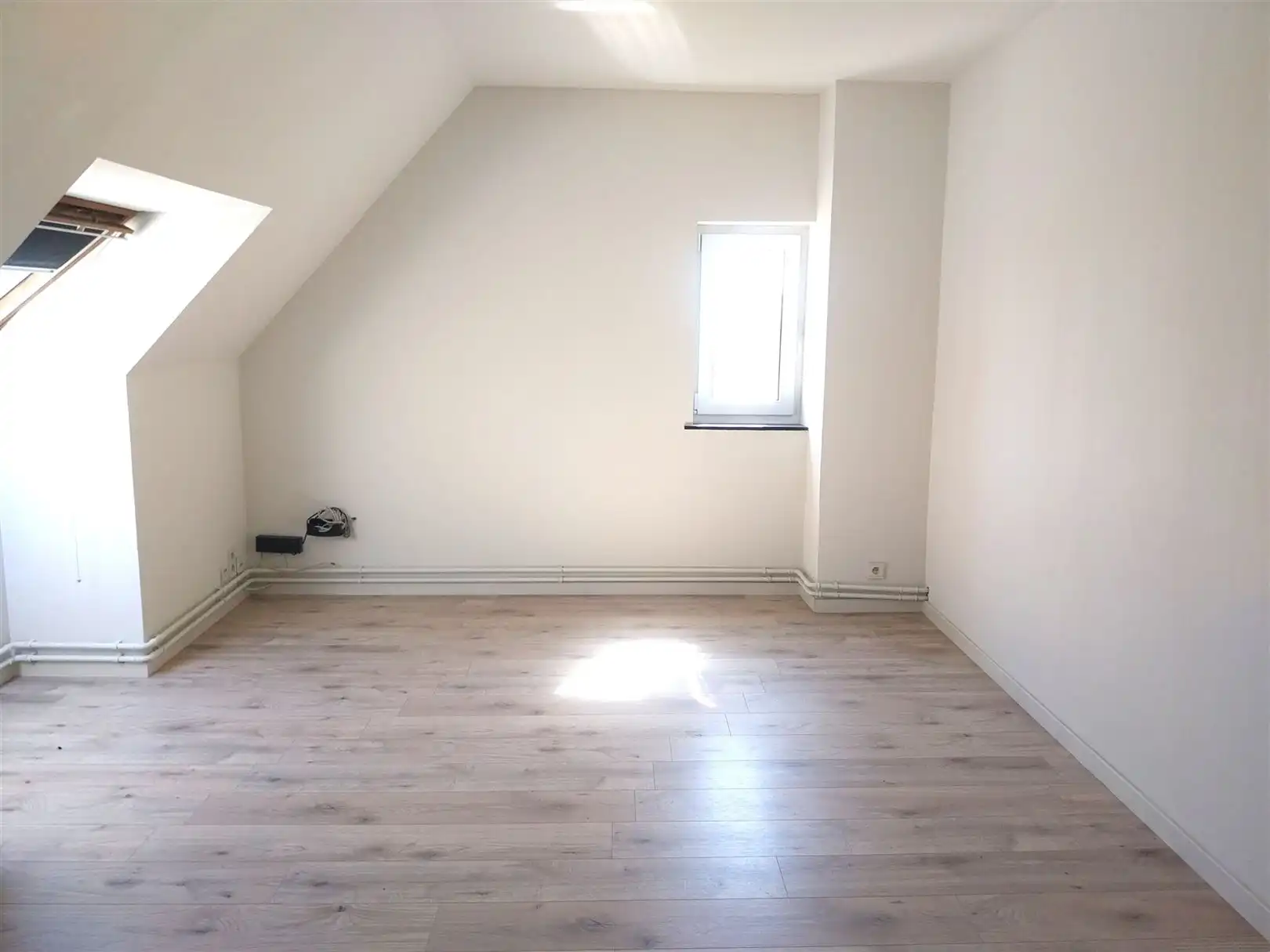 TE HUUR: Appartement met 1 slaapkamer in Beringen! foto 2
