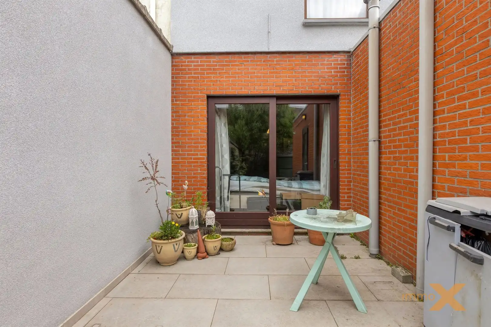 GROTE STADSWONING MET GARAGE EN TUIN foto 26