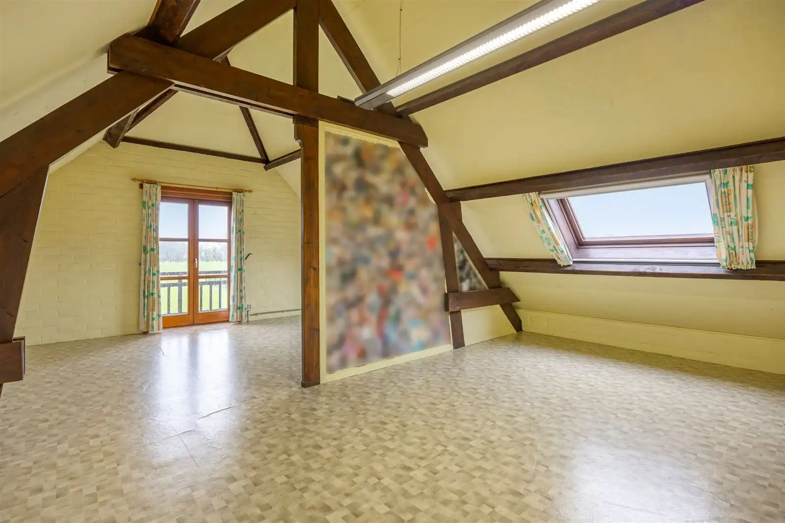 Riante open bebouwing in rustige straat foto 33