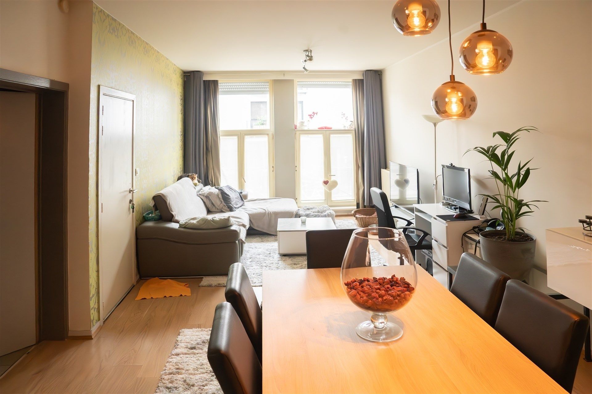 Duplex appartement met 2 slaapkamers. foto 2