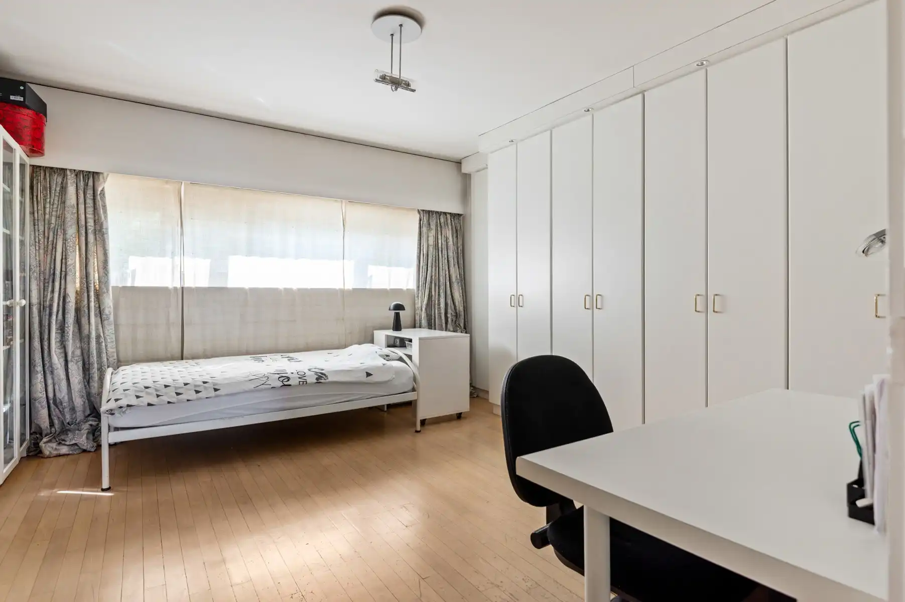 Modernistische woning met 6 slaapkamers en zuidwesttuin foto 24