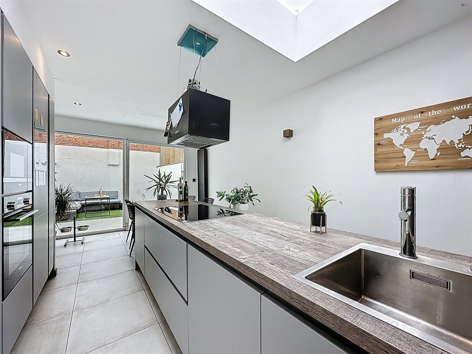 Instapklare woning met 3 slaapkamers en gezellige tuin in Sint-Niklaas foto 7